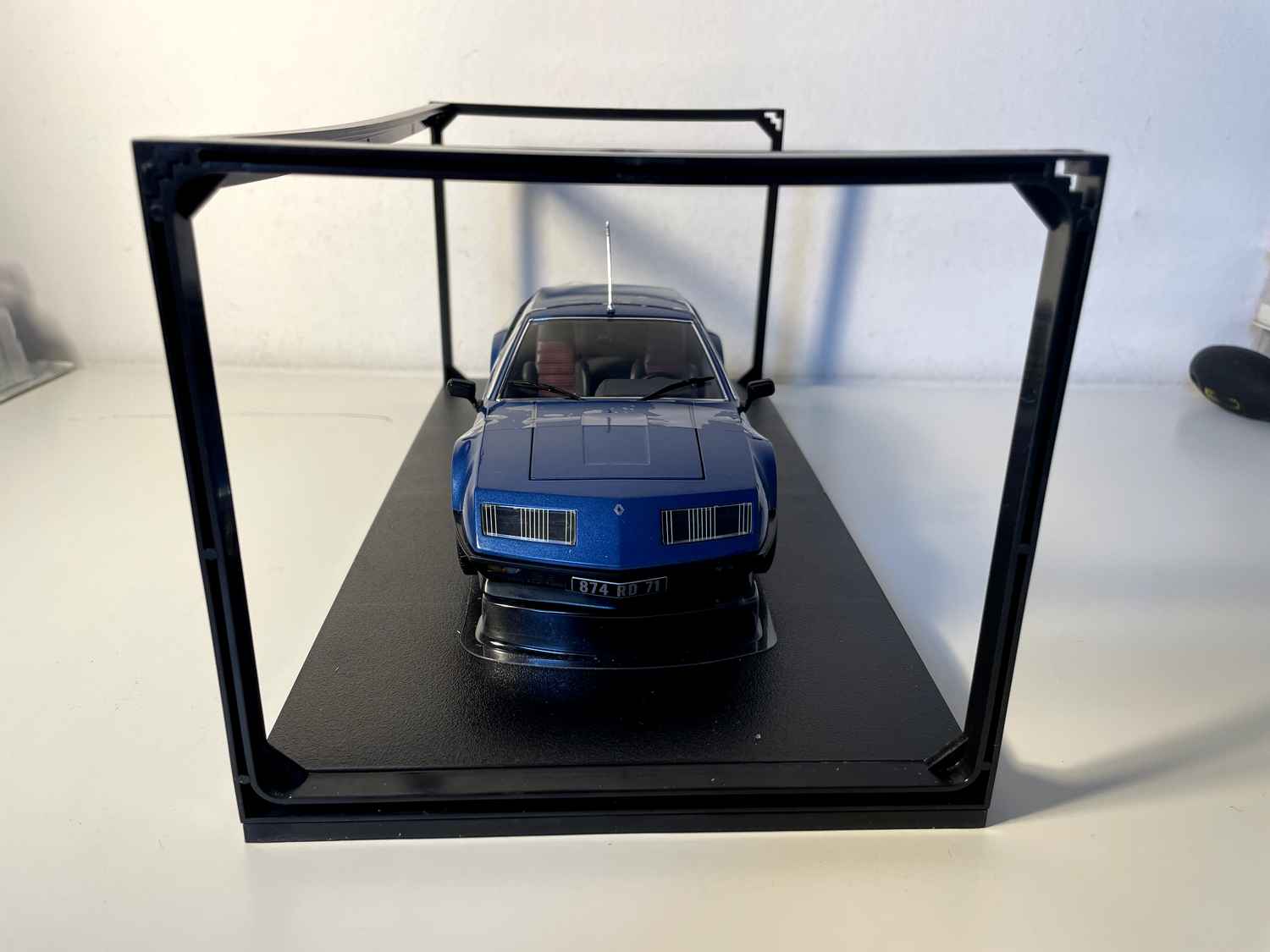 Renault Alpine A310 V6 niebieski (skala 1/18) - Norev