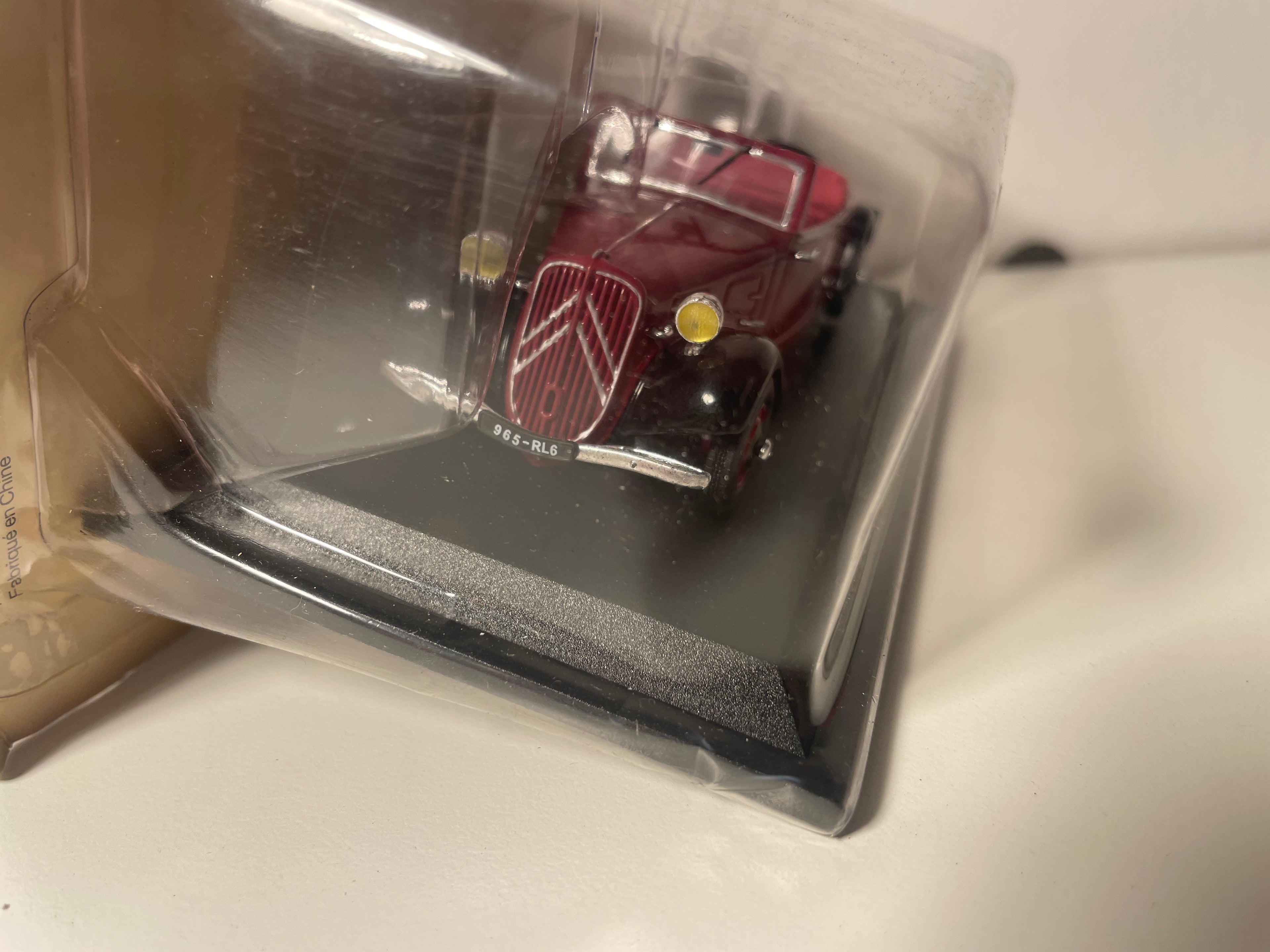 Citroën traction 11 B cabriolet bordeaux de 1939