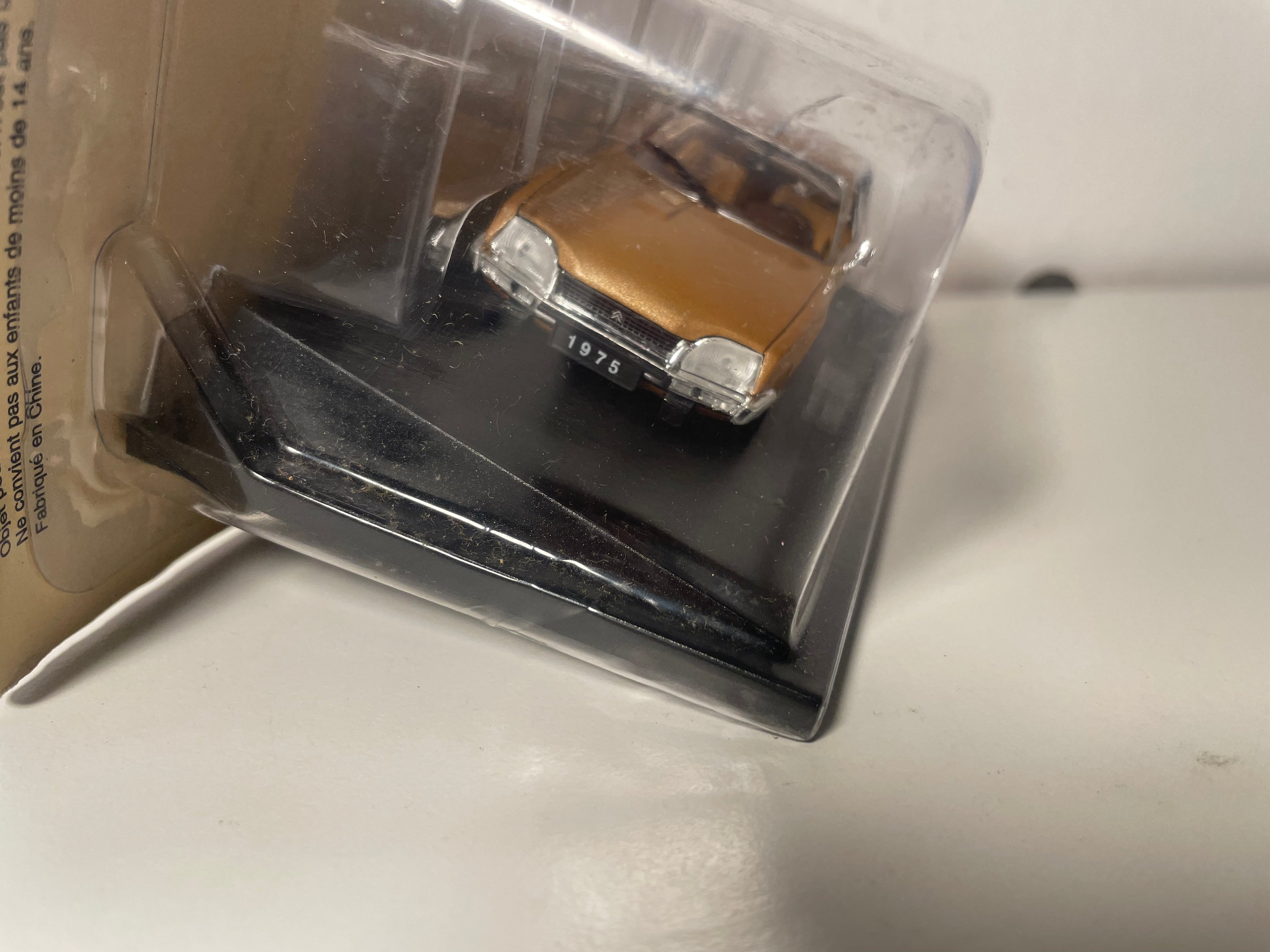 Citroën CX marrone del 1975 (in blister)