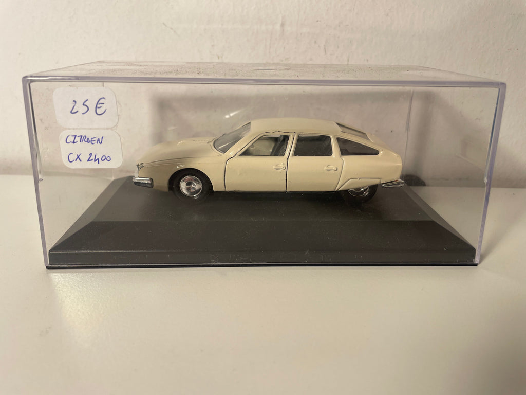 Citroën CX 2400 beige - SOLIDO
