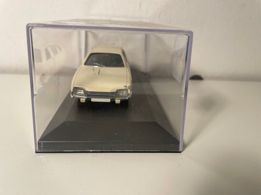 Citroën CX 2400 beige - SOLIDO