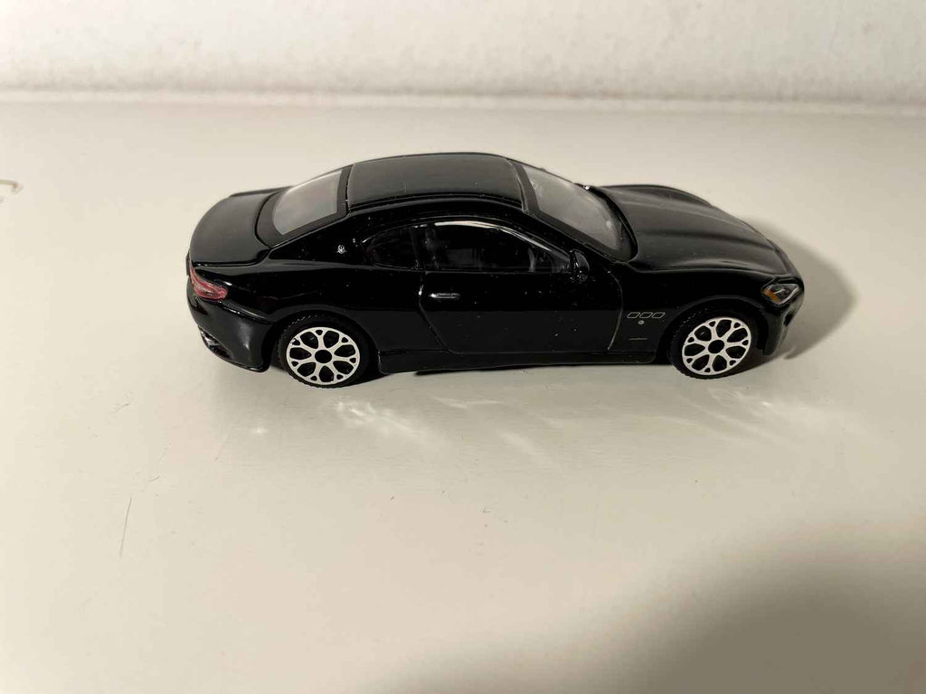 Masérati Gran Turismo noire - Burago