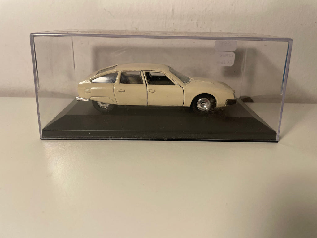 Citroën CX 2400 beige - SOLIDO