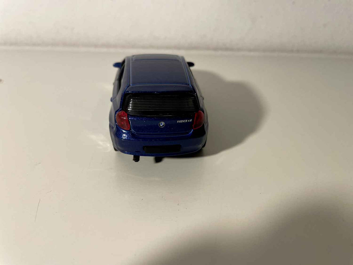 BMW seria 1 niebieska - Burago
