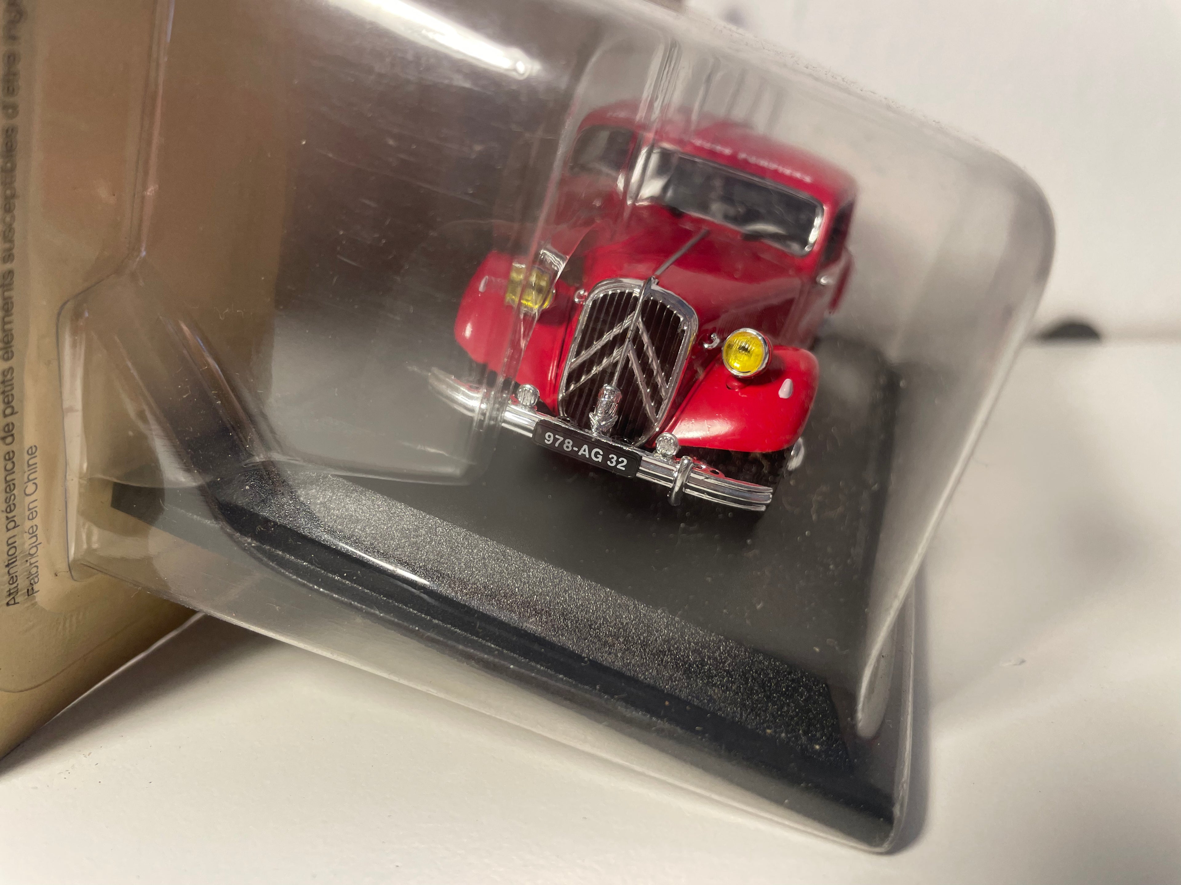Citroën Traction 15 Six Rood van 1952 - Brandweer van Lannepax