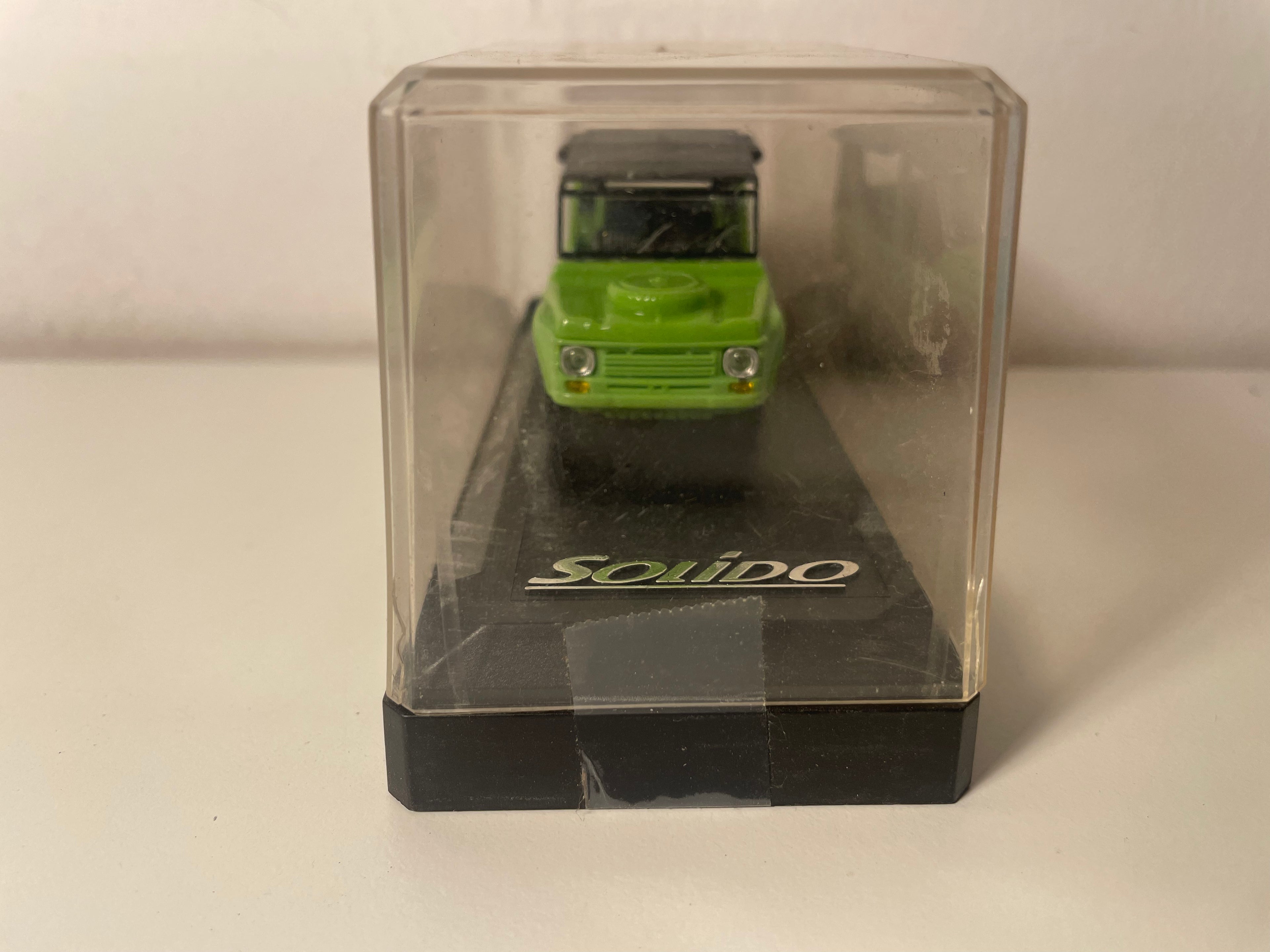 Citroën Méhari 4x4 verde (referência Solido 1835)