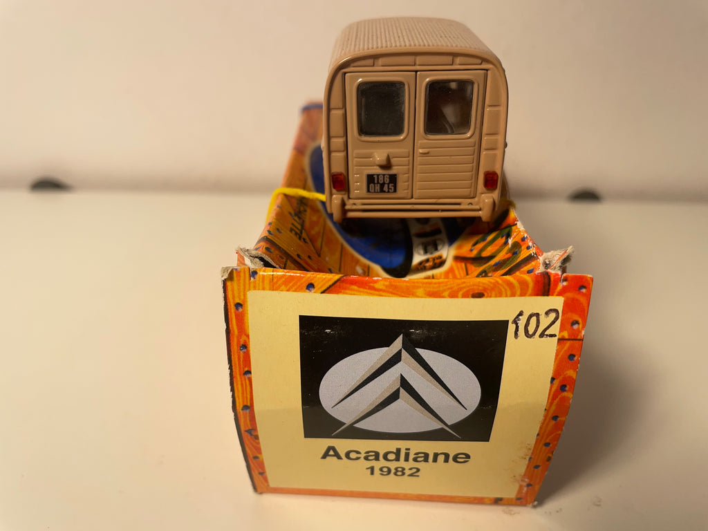 Citroën Acadiane brong aus 1982 - NOREV (Auto an der Kartonbox)