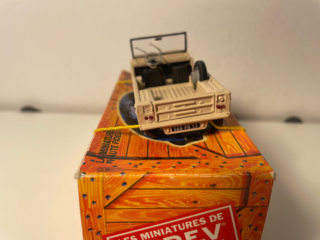 Citroën Méhari beige aus 1969 - NOREV (Auto an Kartonschachtel)