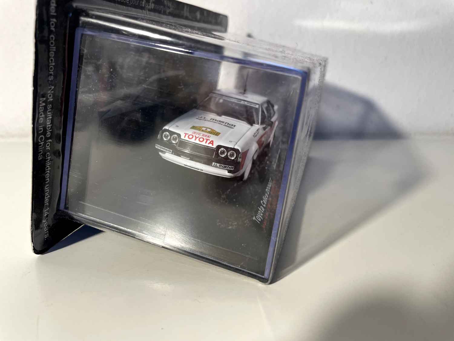 Toyota Celica 2000GT Weiß und Rot Nummer 5 - Rallye der 1000 Pisten 1979