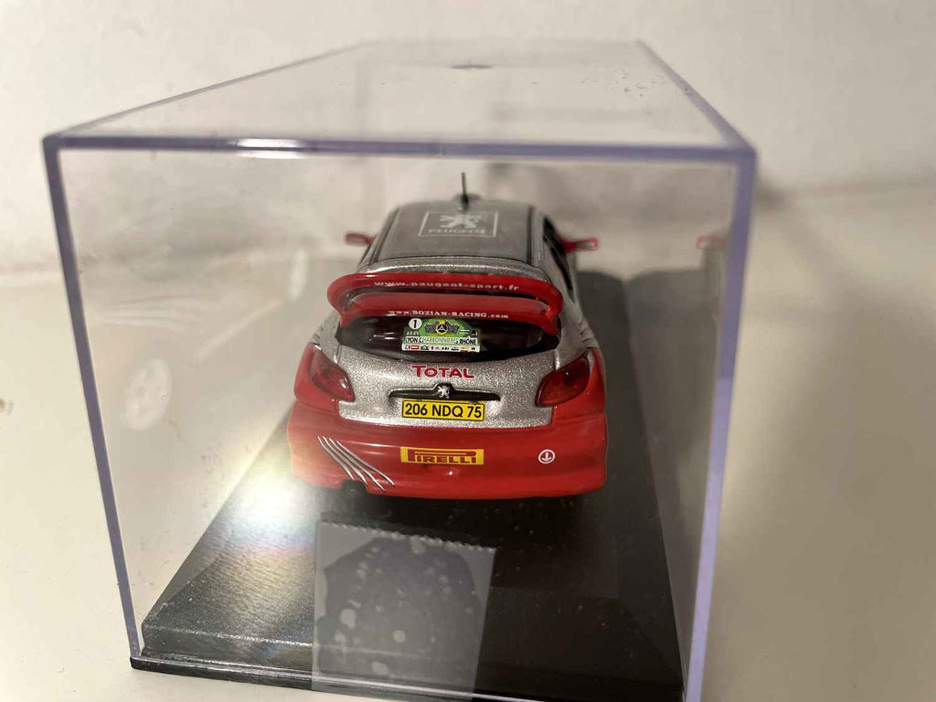 Peugeot 206 WRC szara i czerwona numer 1 - Mistrz Francji w rajdach 2005
