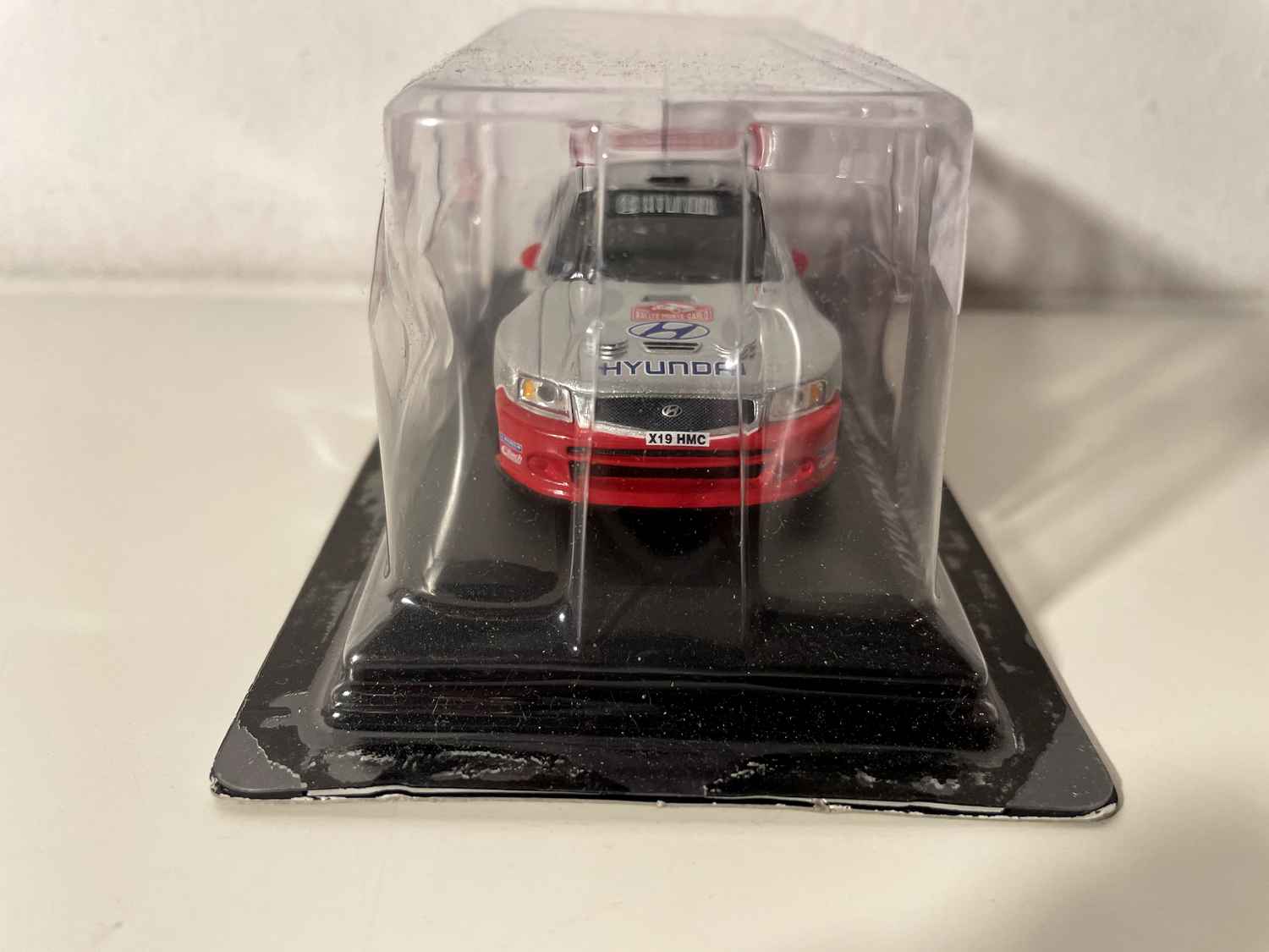 Hyundai Accent WRC grise et rouge numéro 11 - Rallye de Monté-Carlo de 2003 (blister)