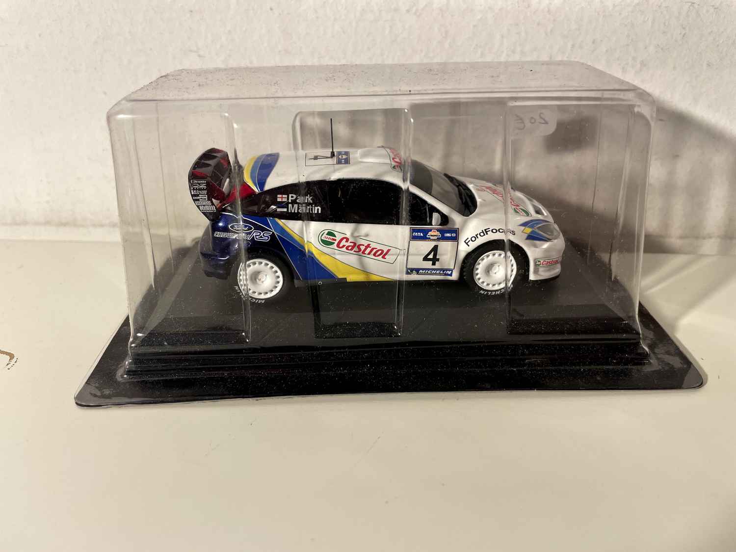Ford Focus WRC bianca, blu e nera numero 4 - Rally dell'Acropoli del 2003