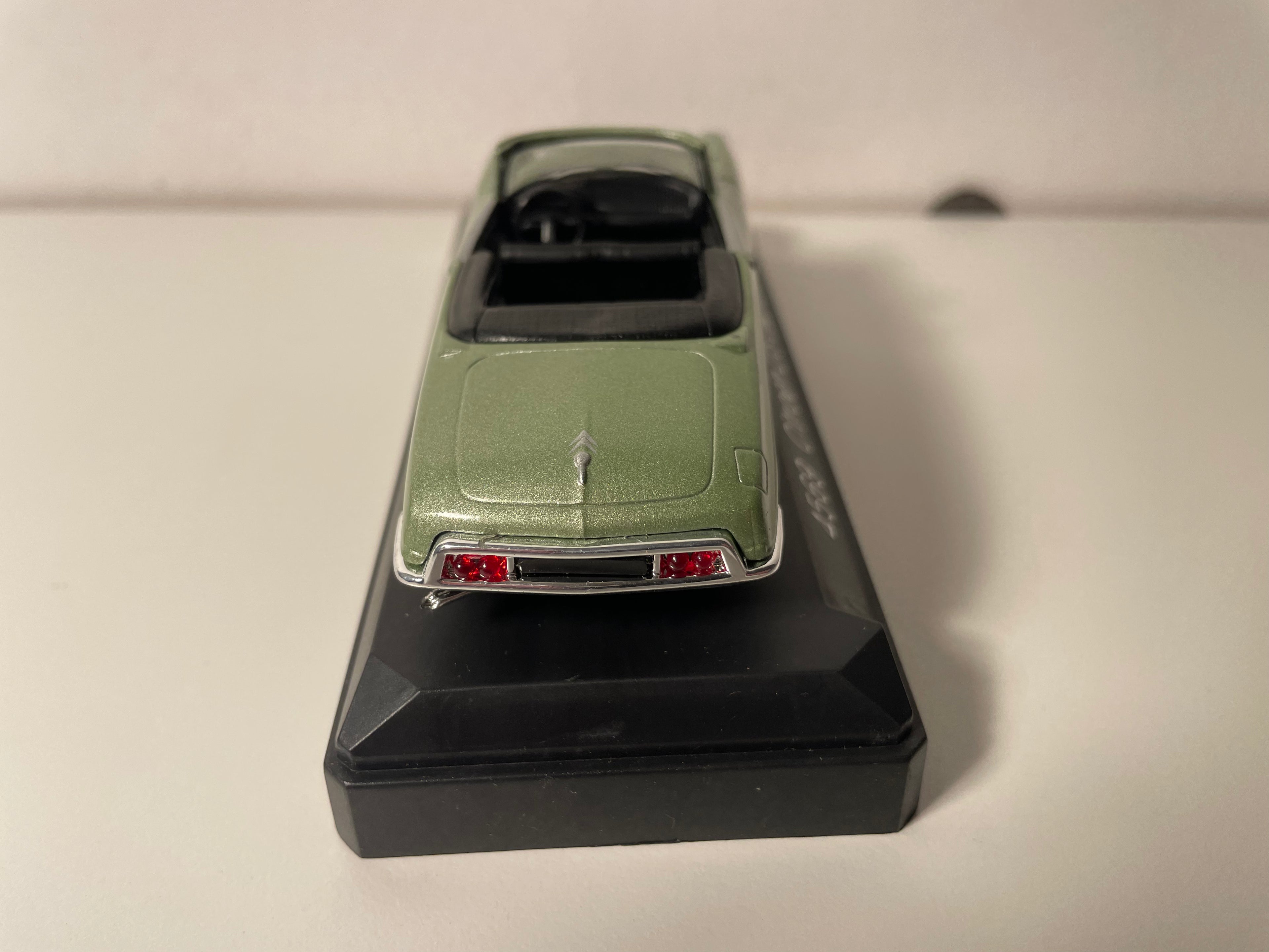 Citroën DS Cabriolet Verde de 1961 - Referência Solido 4569