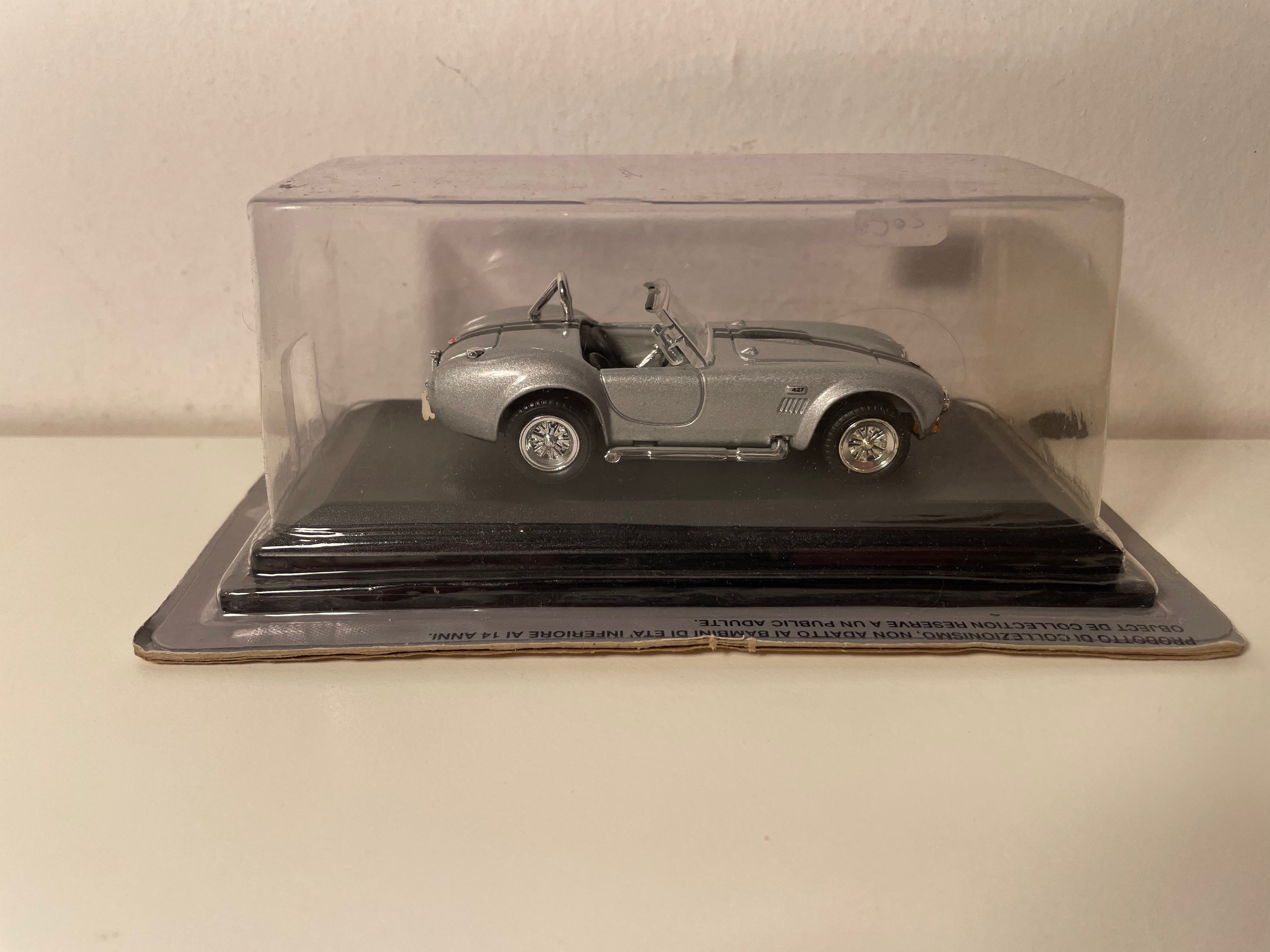 1964 Grey Shelby Cobra 427S/C (samochód amerykański)