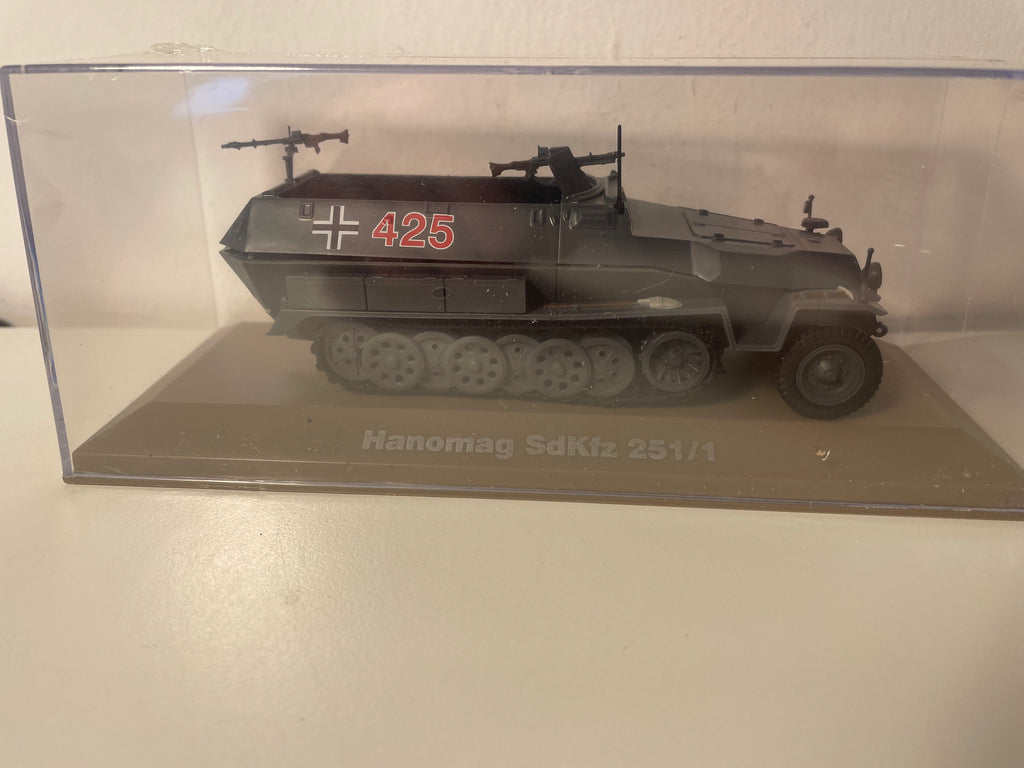 Véhicule militaire Hanomag SdKfz 251/1