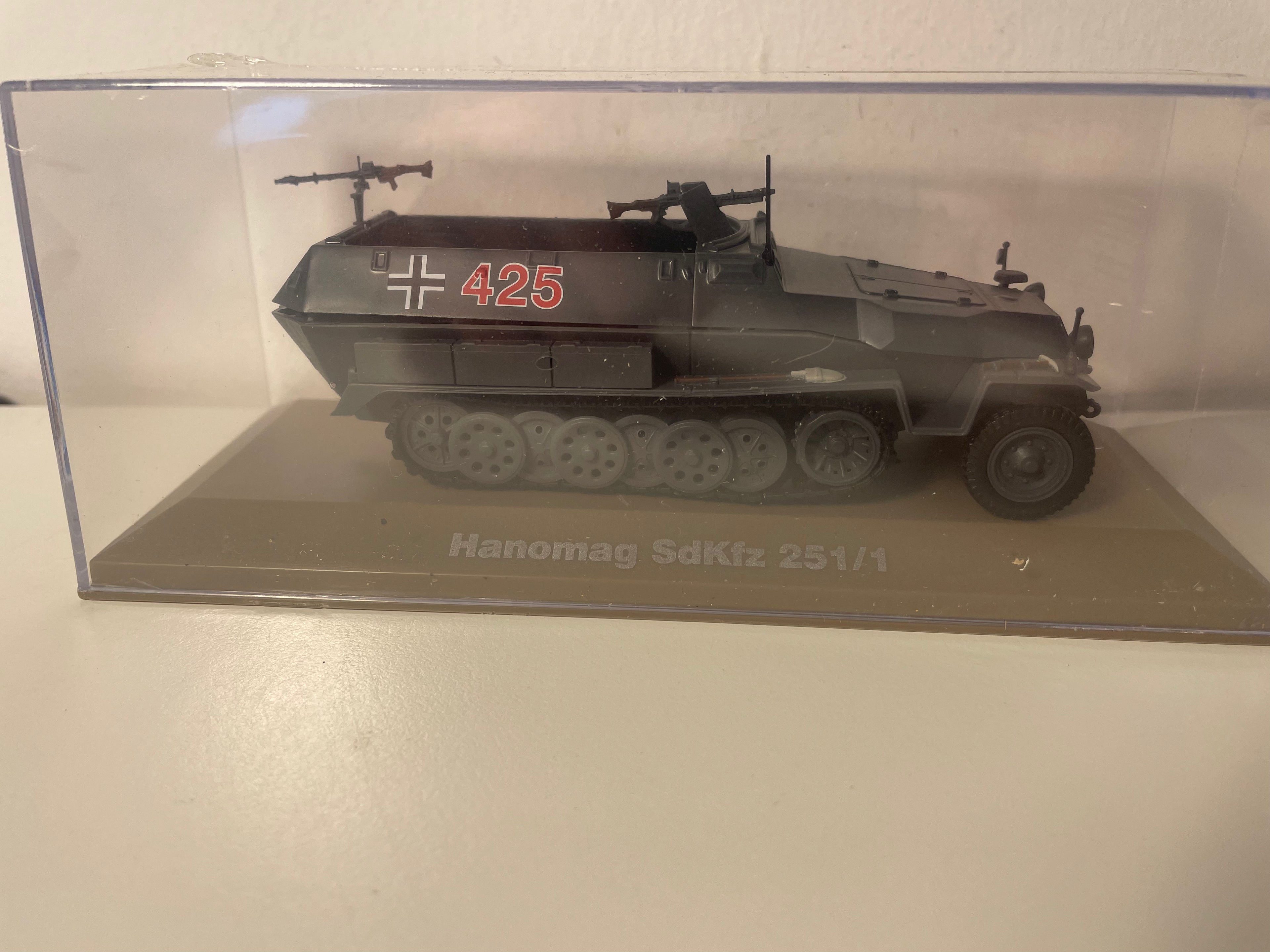 Véhicule militaire Hanomag SdKfz 251/1
