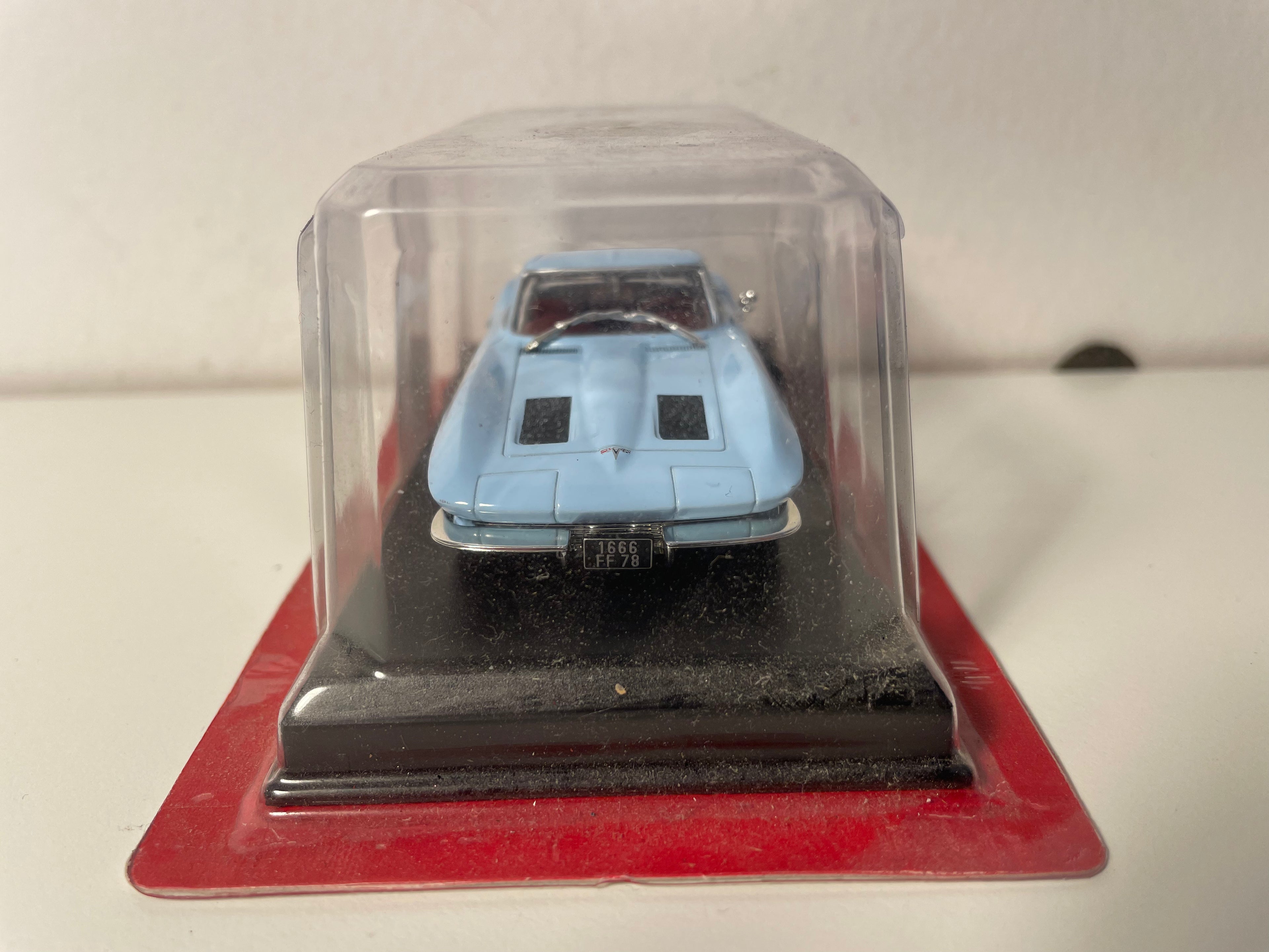 Chevrolet Stingray Azul Claro de 1963 - Auto Plus (Carro Americano)