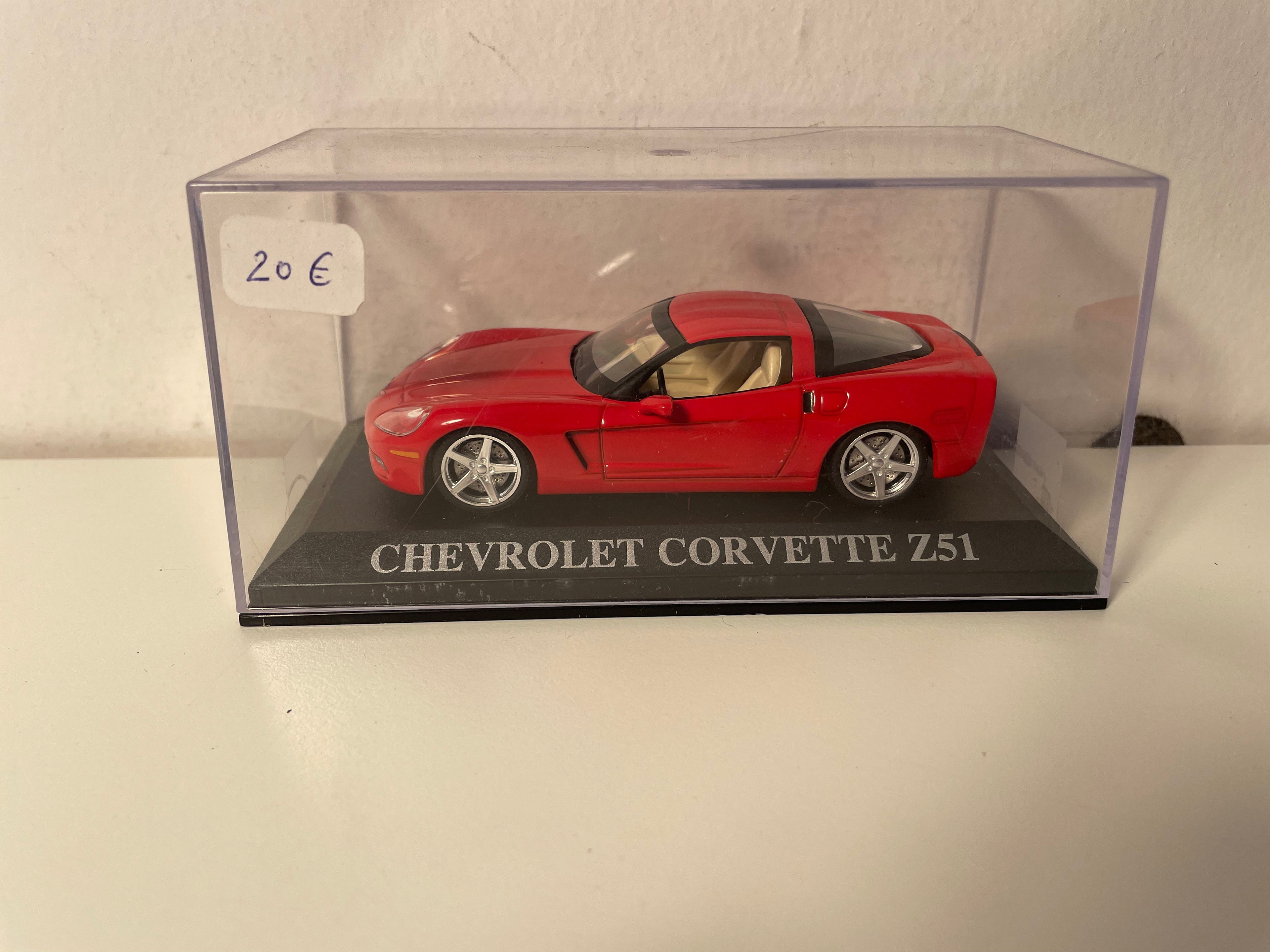 Red Chevrolet Corvette Z51 (American car)