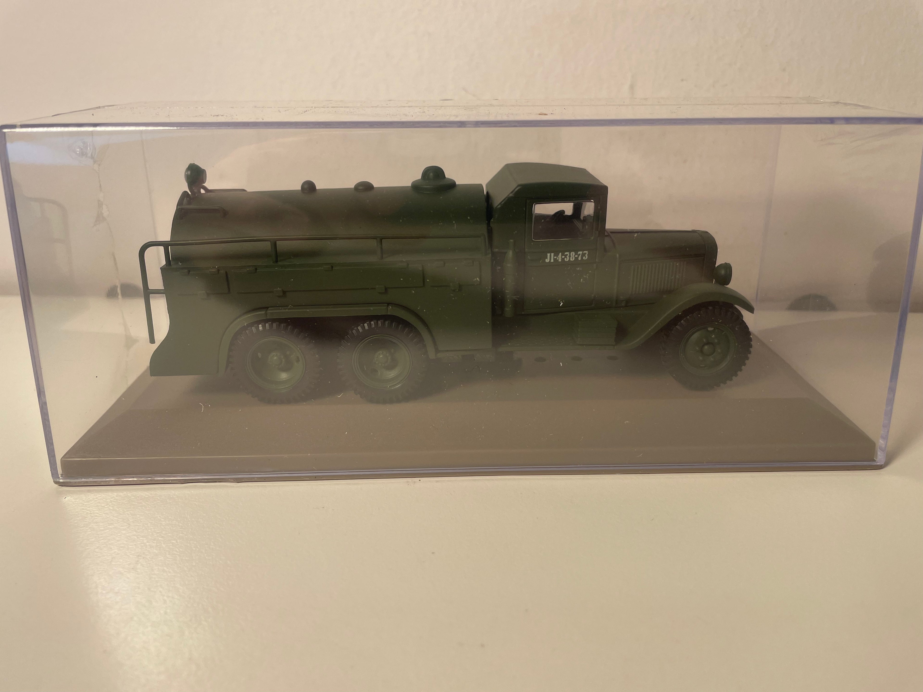 Veículo militar cisterna ZIS-6 - Atlas