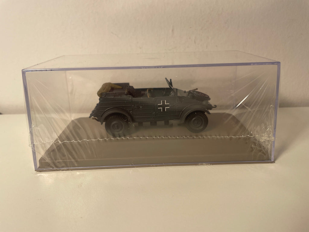 Militärfahrzeug Kübelwagen Typ 82