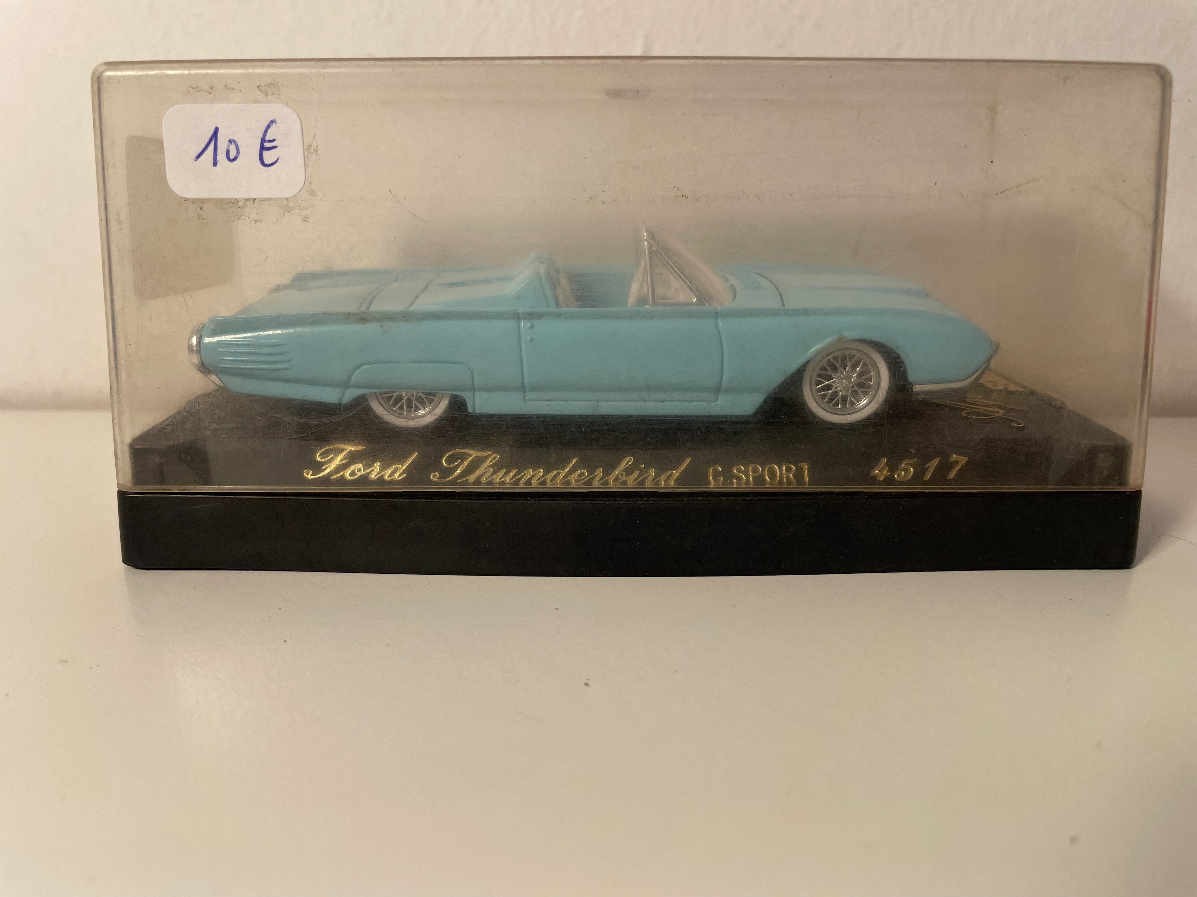 Ford Thunderbird G SPORT azul claro (coche americano) (Referencia Solido 4517)