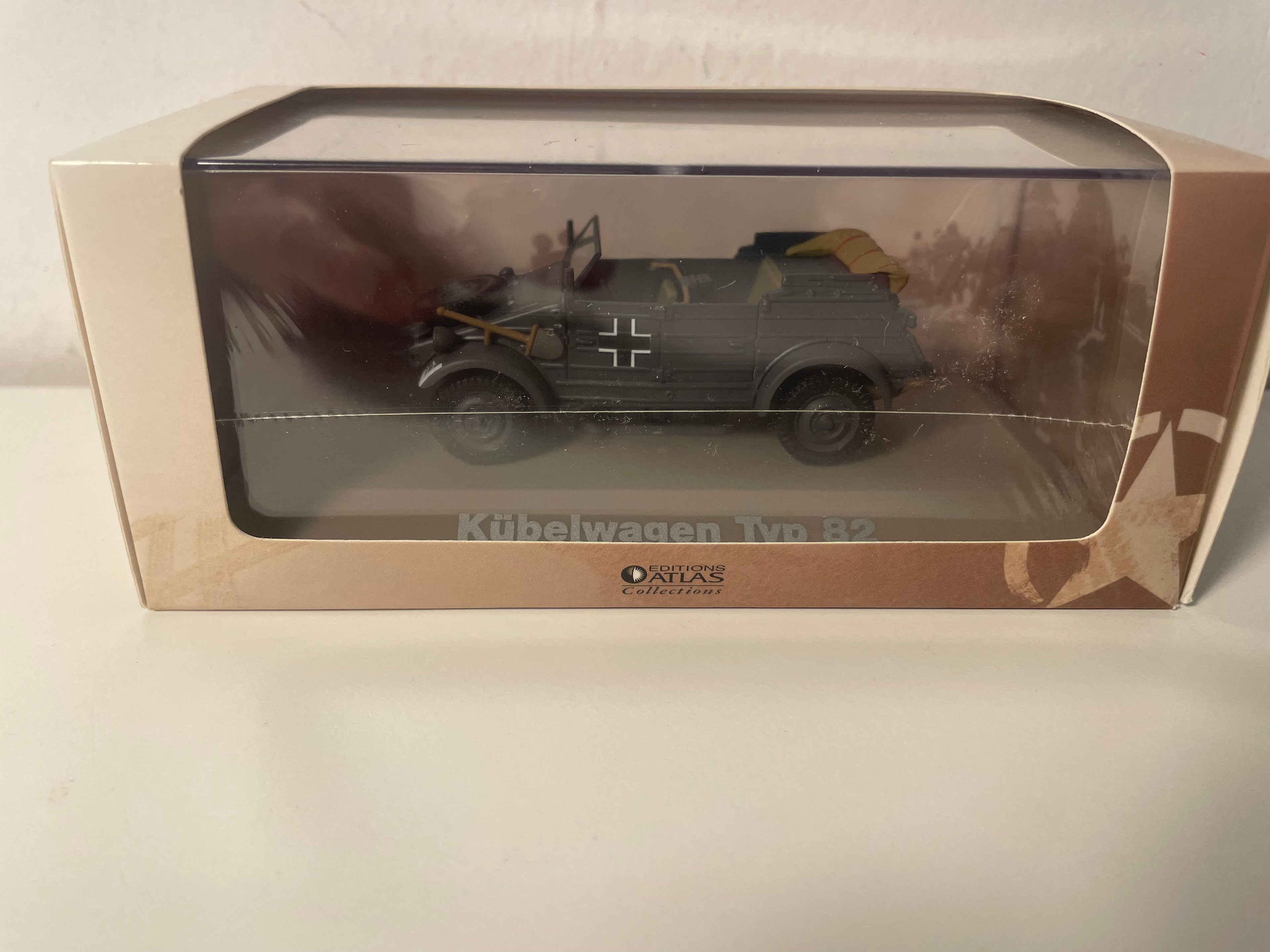 Militärfahrzeug Kübelwagen Typ 82