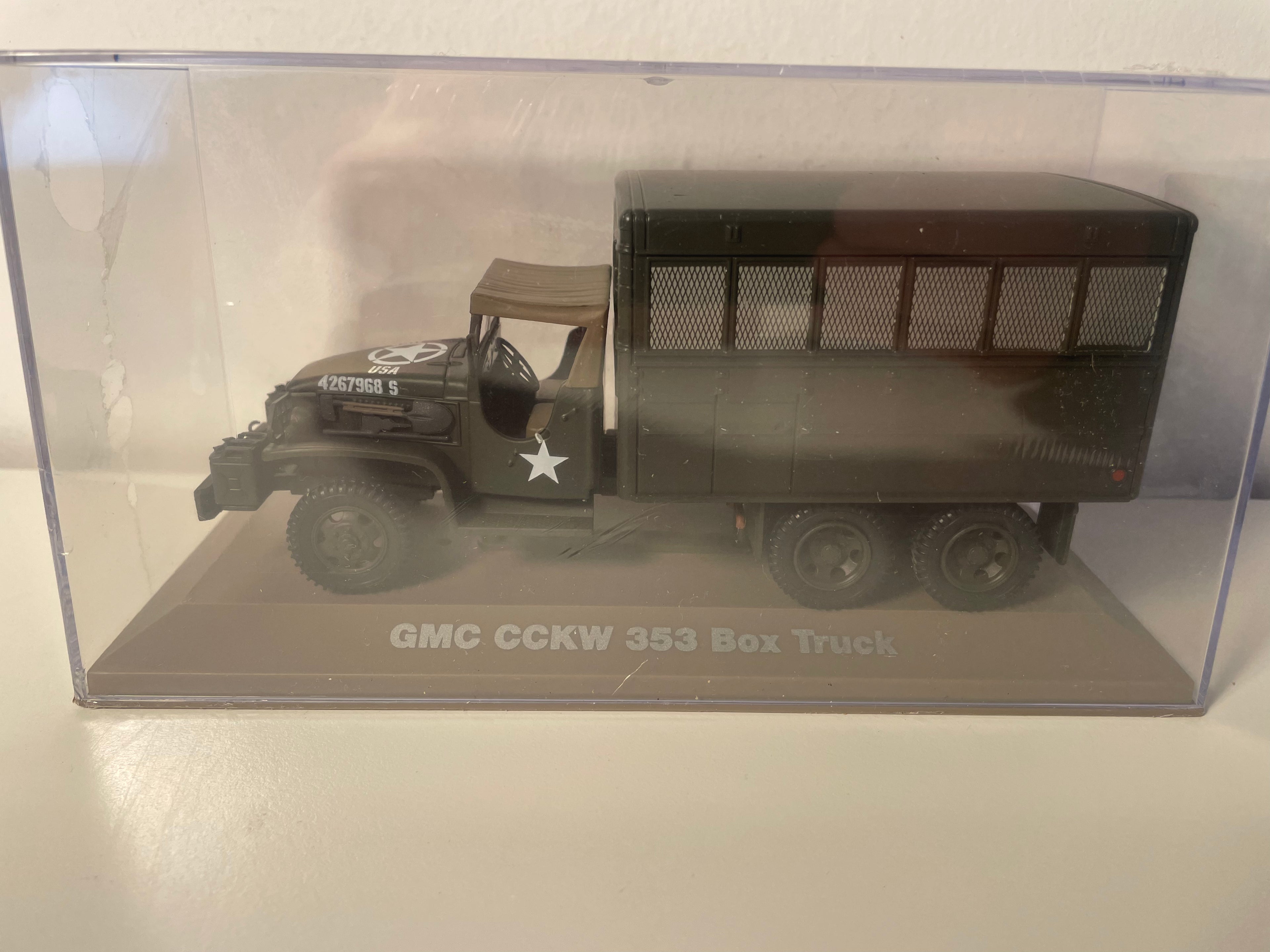 Véhicule militaire GMC CCKW 353 Box Truck