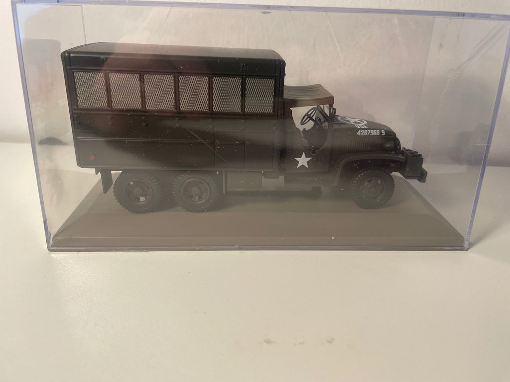Véhicule militaire GMC CCKW 353 Box Truck