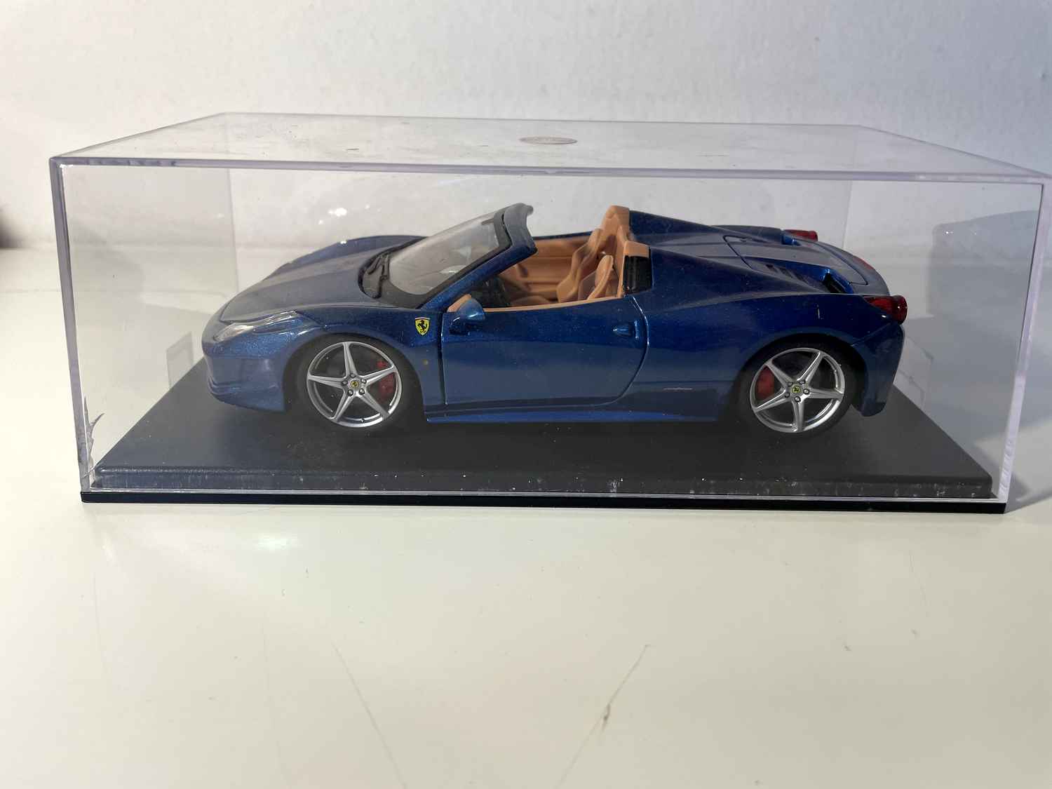 Ferrari 458 Spider blu del 2011 - BURAGO (scala: 1/24)