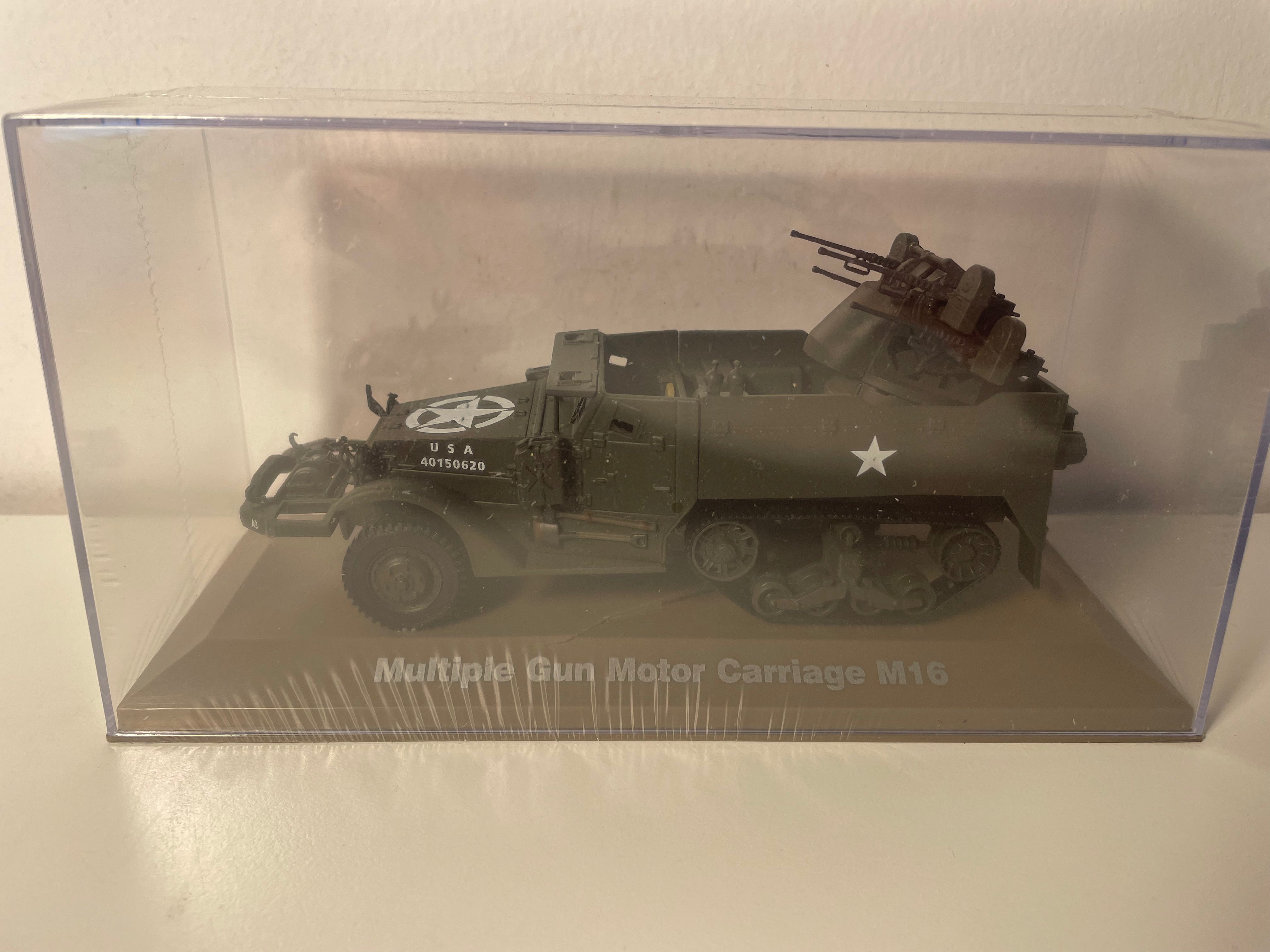 Véhicule militaire Multiple Gun Motor Carriage M16