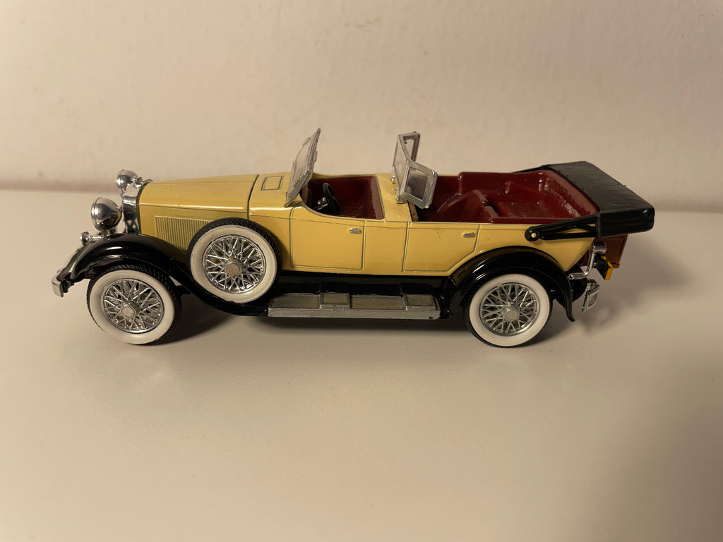 Lincoln beige et noire - RIO (voiture américaine) - boite plexi