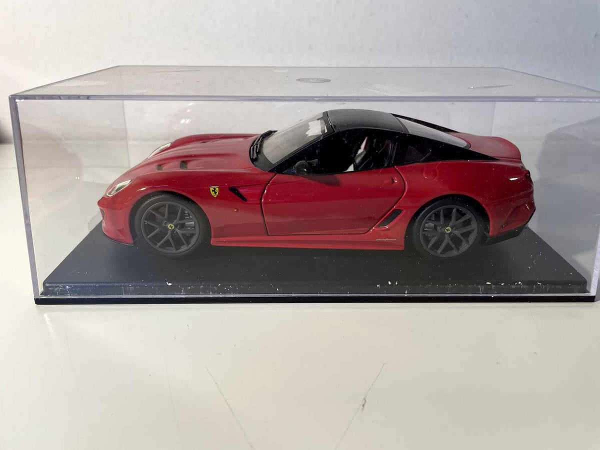 Ferrari 599 GTO roude vun 2012 - BURAGO (Maßstab: 1/24)