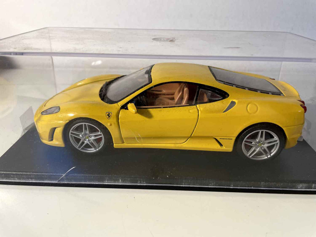 Ferrari F430 amarilla de 2004 - BURAGO (escala: 1/24)