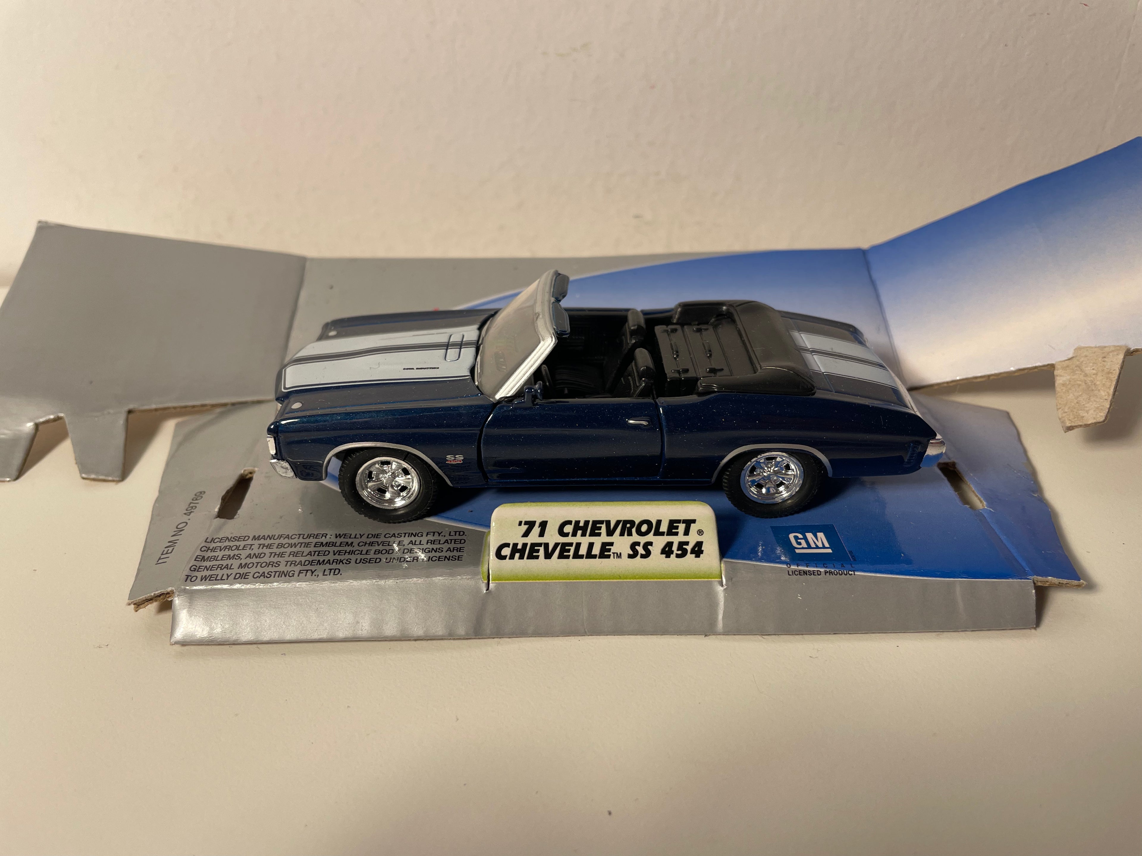 Chevrolet Chevelle SS 454 Azul e Branco - Welly (Carro Americano)