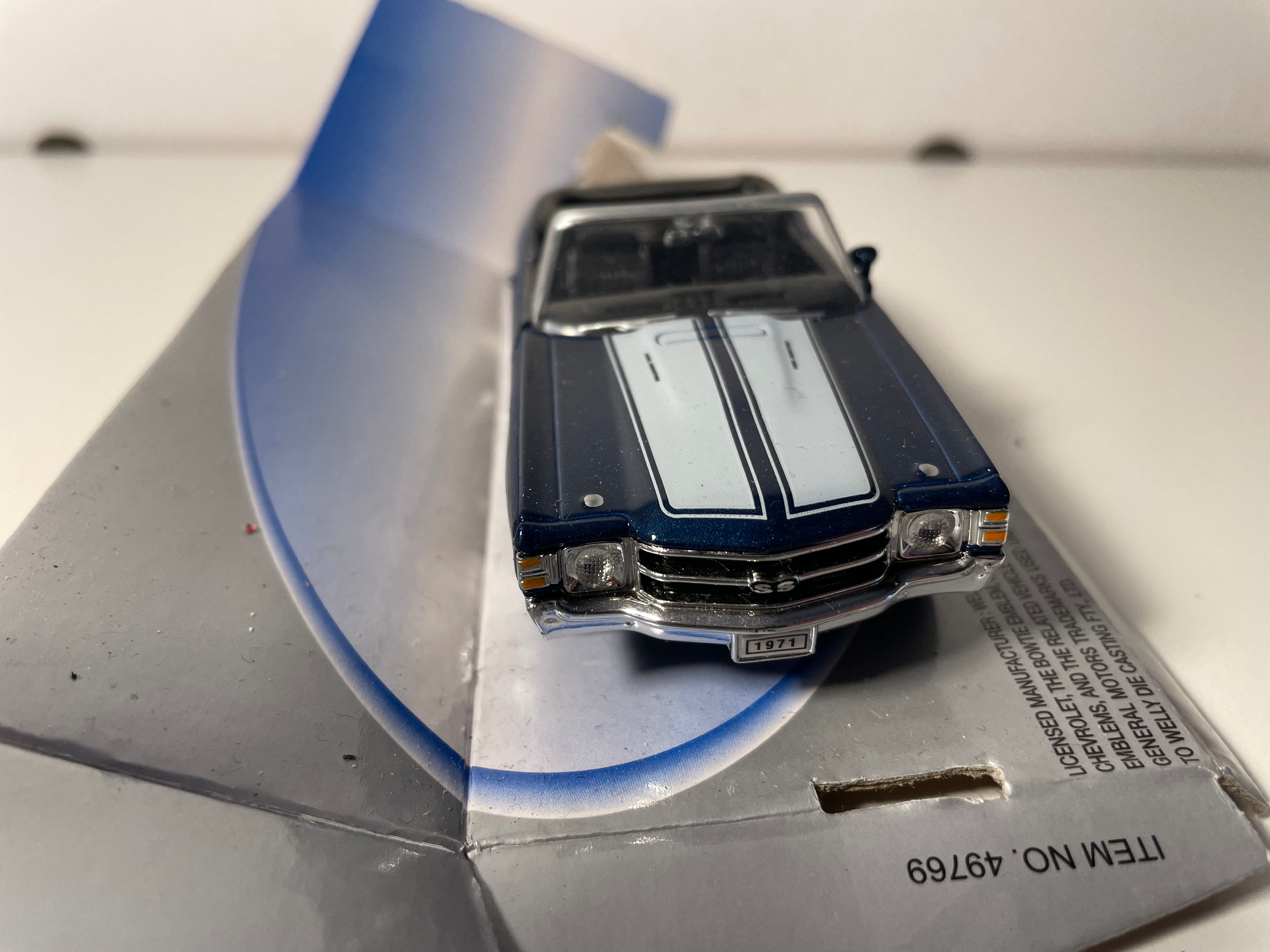 Chevrolet Chevelle SS 454 Azul e Branco - Welly (Carro Americano)