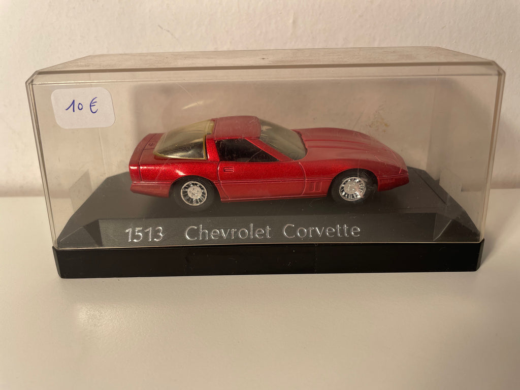 Chevrolet Corvette czerwona - Solido nr 1513 (samochód amerykański)