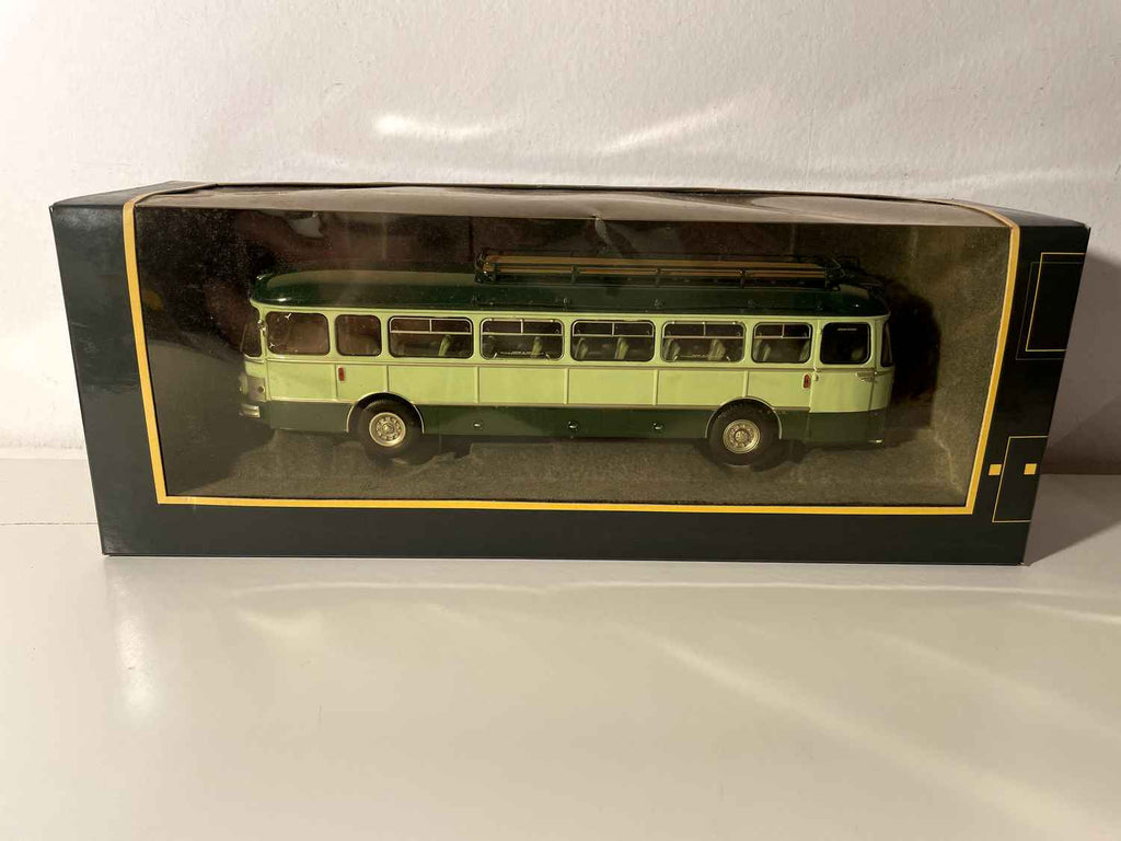 Bus SAVIEM Sc1 de 1964 vert et vert - NOREV + RENAULT (échelle: 1/43ème)