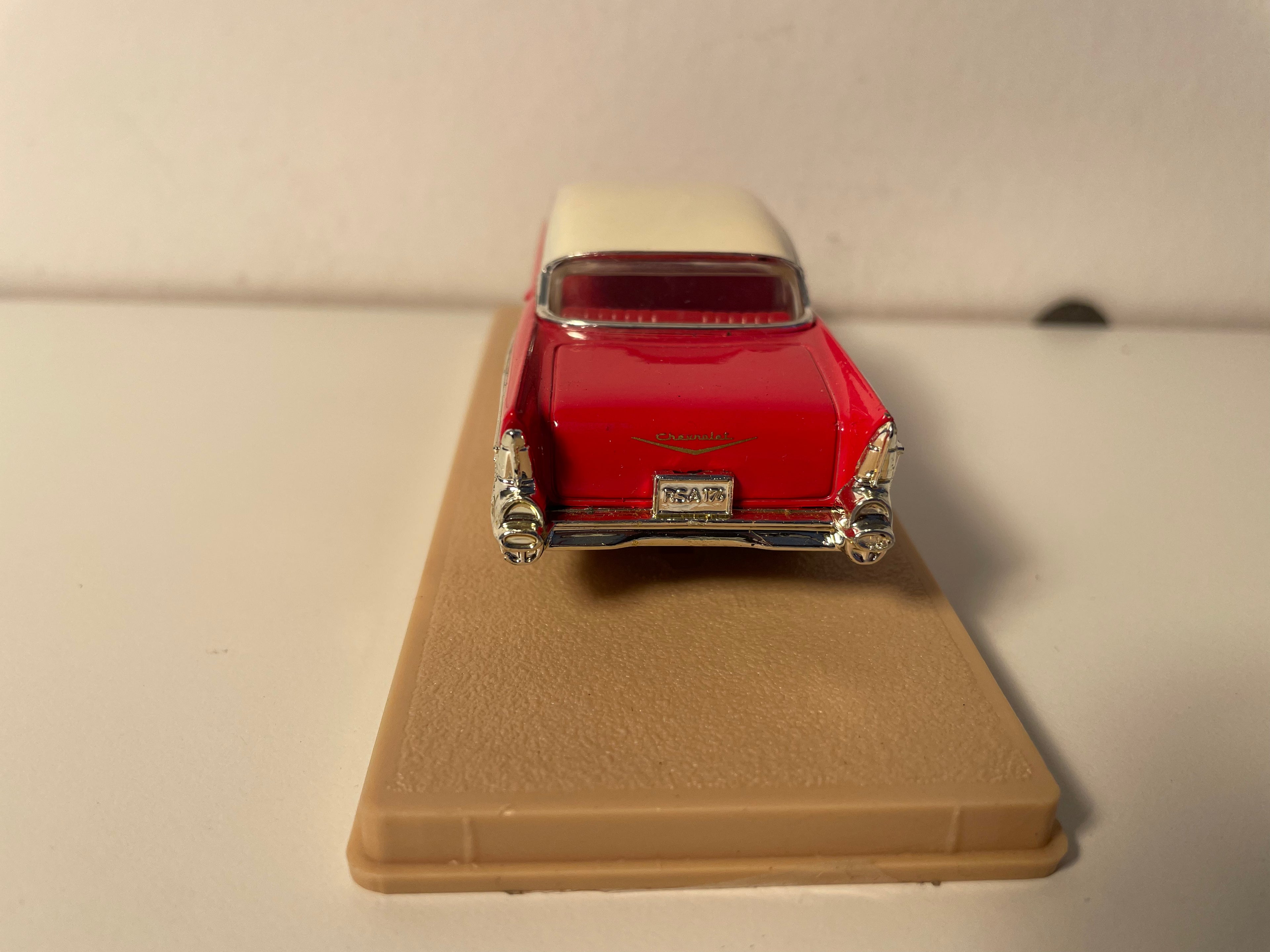 Chevrolet Bel-Air Sport Coupé czerwony - Dinky - Matchbox