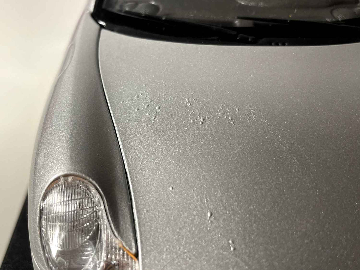 Porsche 911 (996) Grau von 1997 - WELLY (Maßstab: 1/18)