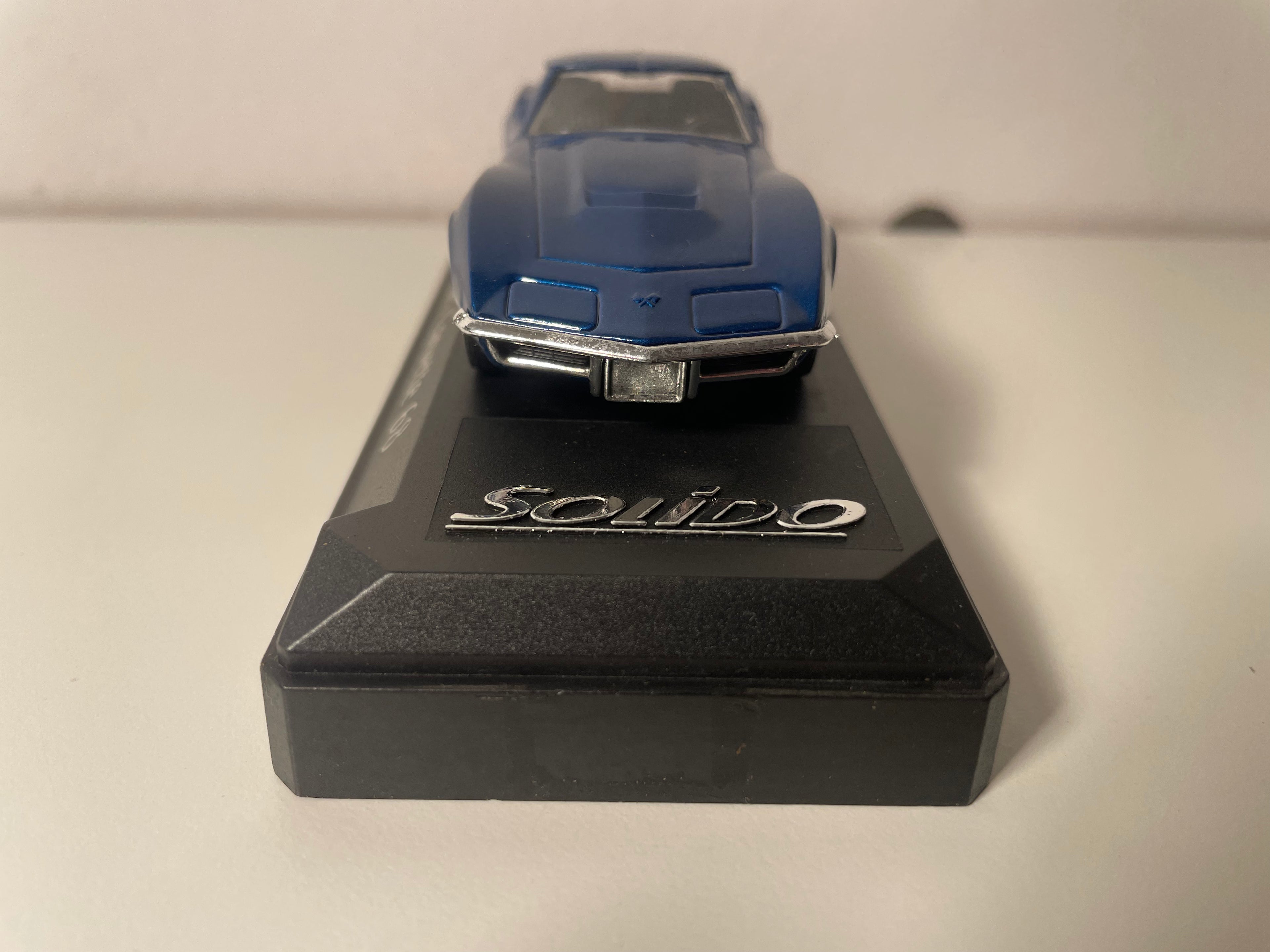 Chevrolet Corvette bleue de 1968 - Solido référence 1813 (voiture amèricaine)