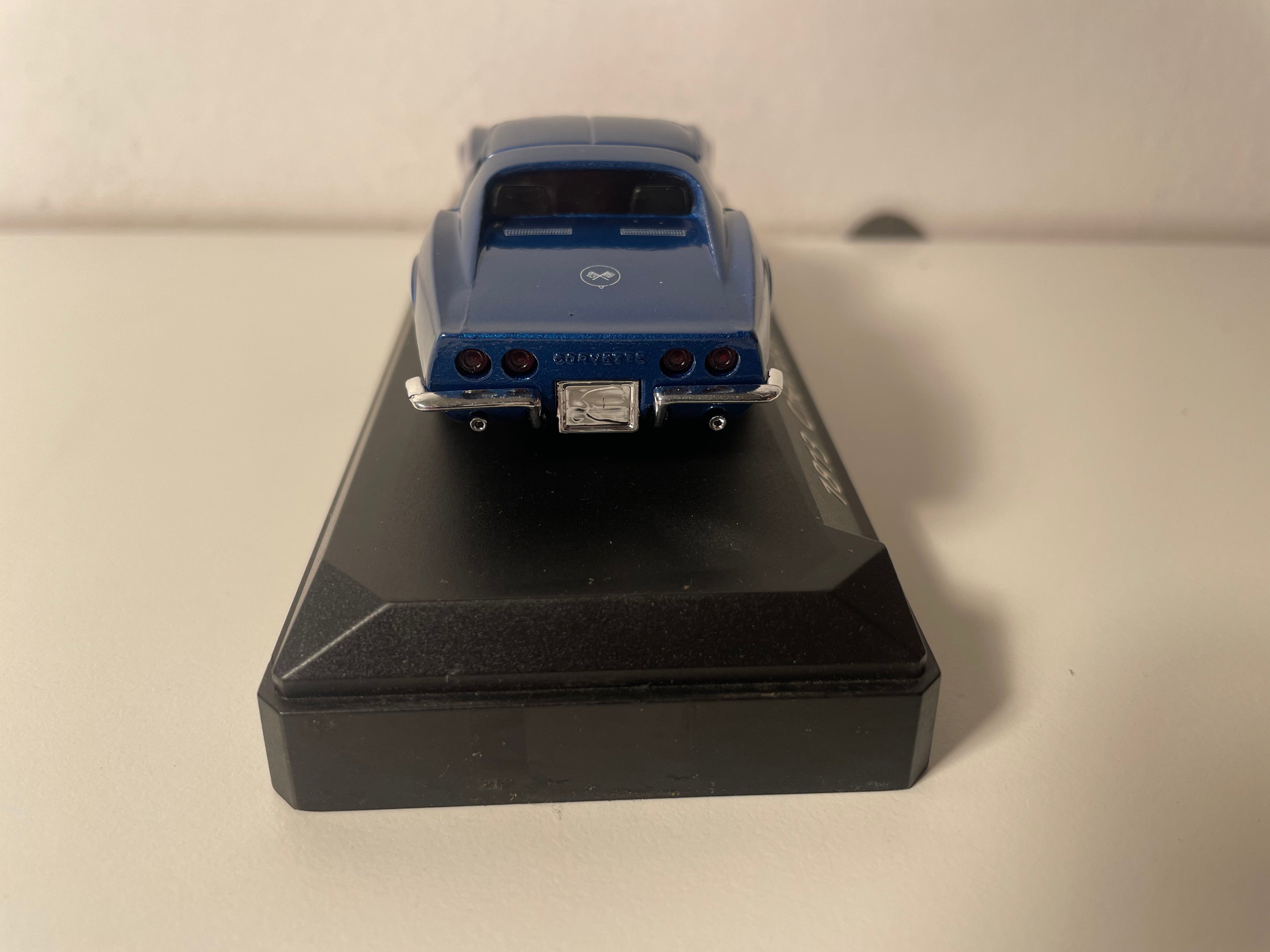Chevrolet Corvette bleue de 1968 - Solido référence 1813 (voiture amèricaine)