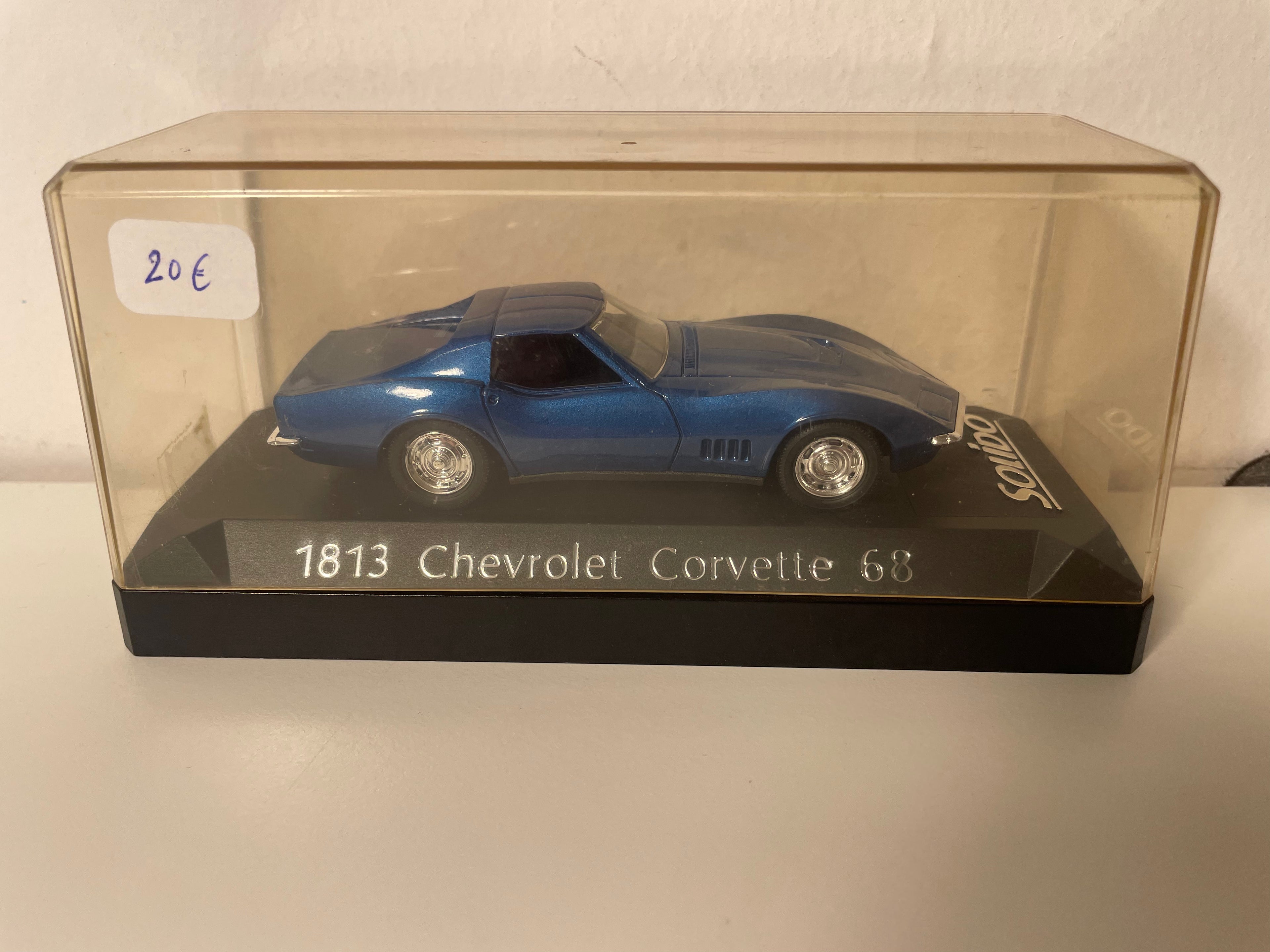 Chevrolet Corvette bleue de 1968 - Solido référence 1813 (voiture amèricaine)