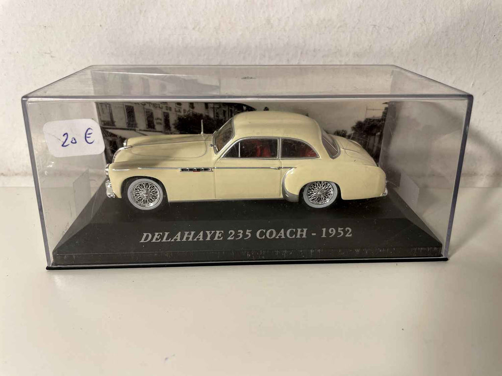 Delahaye 235 coach beige/crème uit 1952