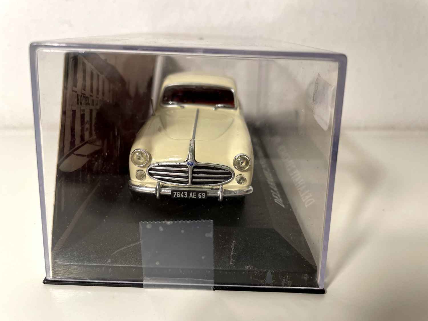 Delahaye 235 Kutsch beige/crème vun 1952