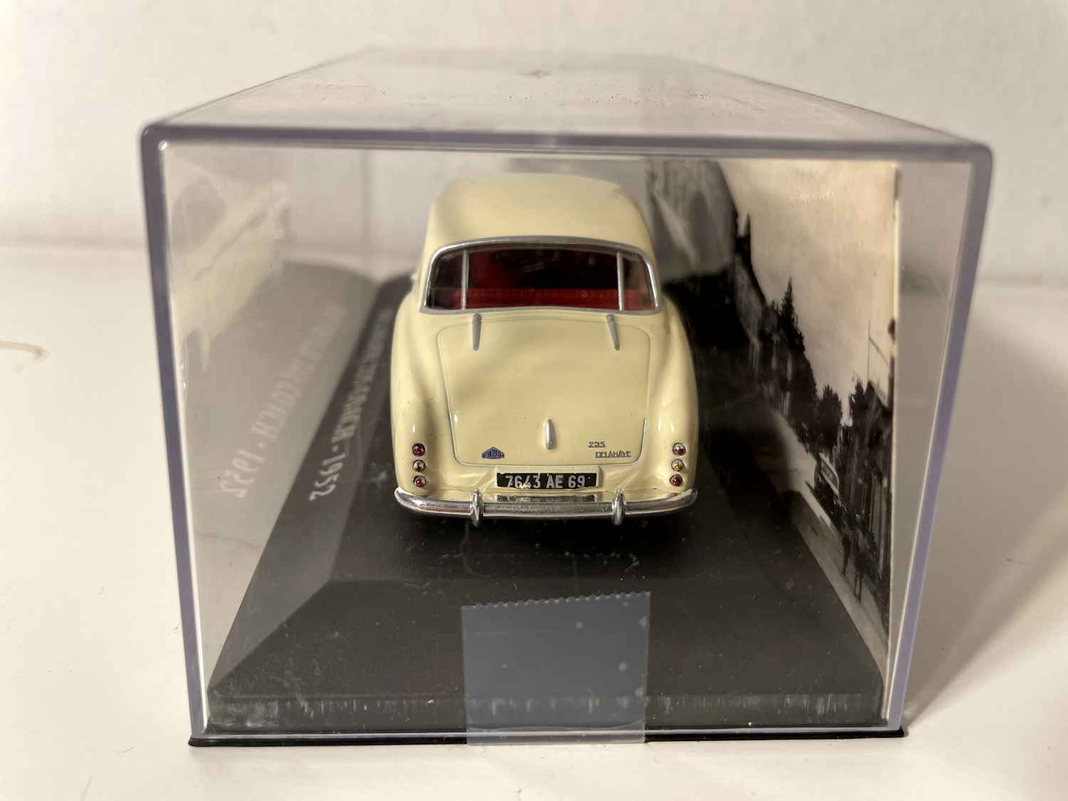 Delahaye 235 Kutsch beige/crème vun 1952