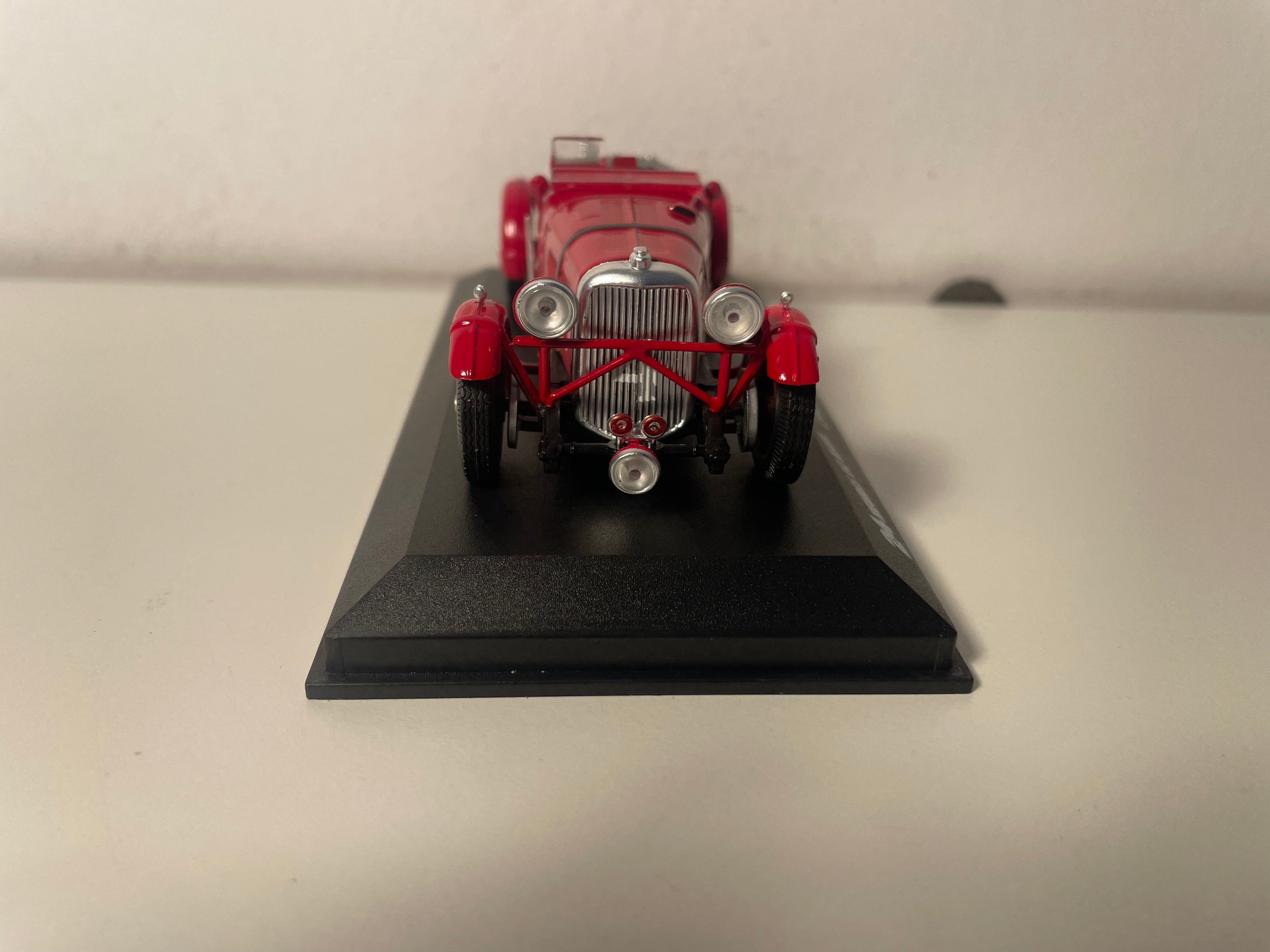 Lagonda Rapide rojo número 4 (24 Horas de Le Mans de 1935)