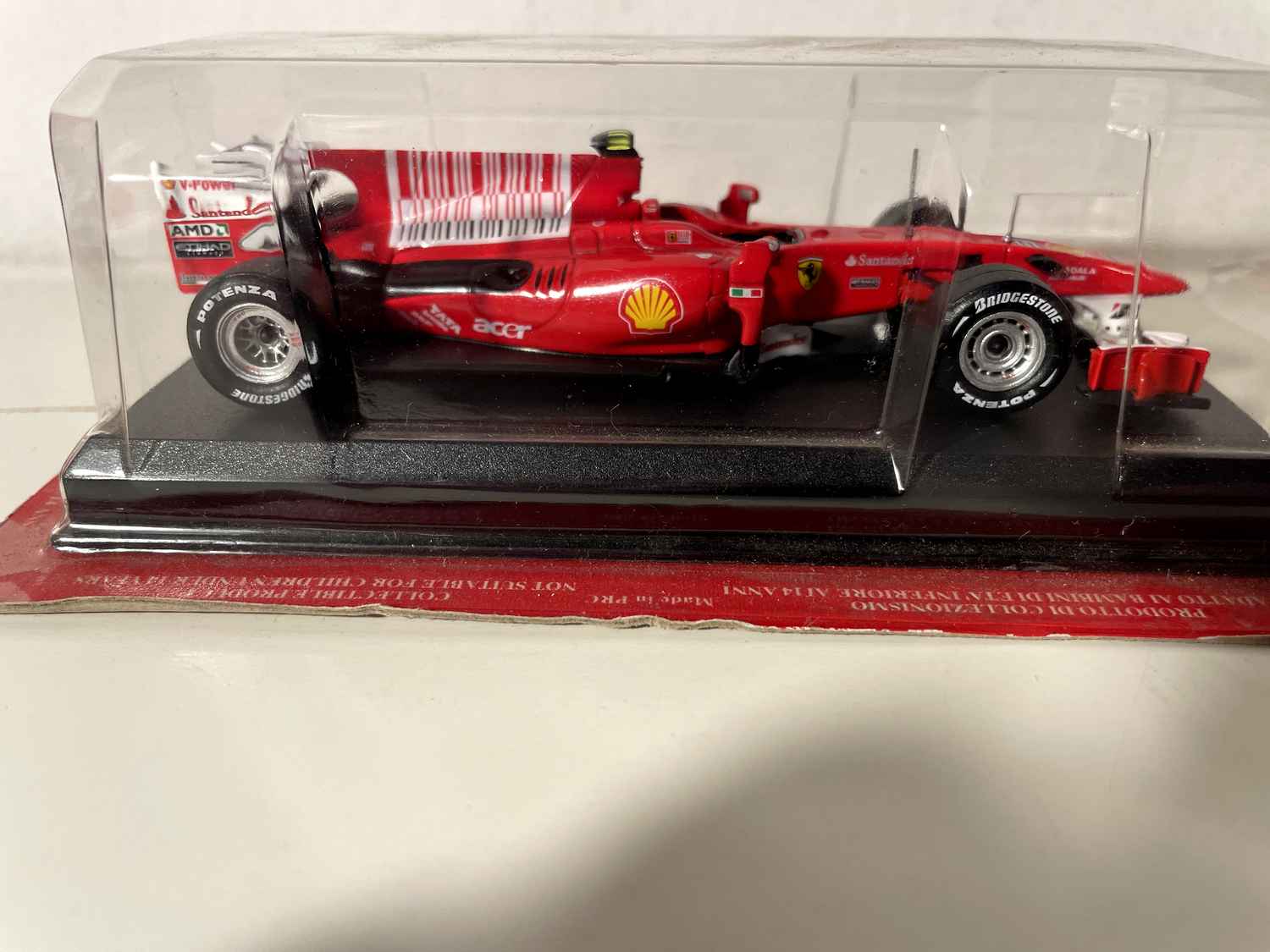 Ferrari F10 rout Nummer 8 - Formel 12 (Altaya)