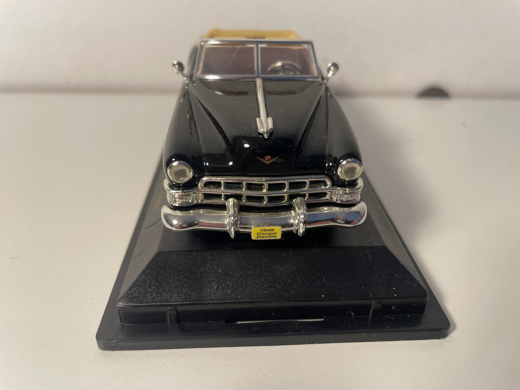 1949 Black Cadillac Coupe de Ville (American Car)