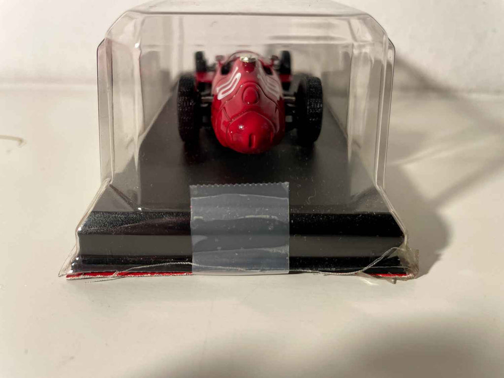 Ferrari 801 F1 rouge numéro 10 de 1957 - Formule 1 - Luigi Musso (blister)