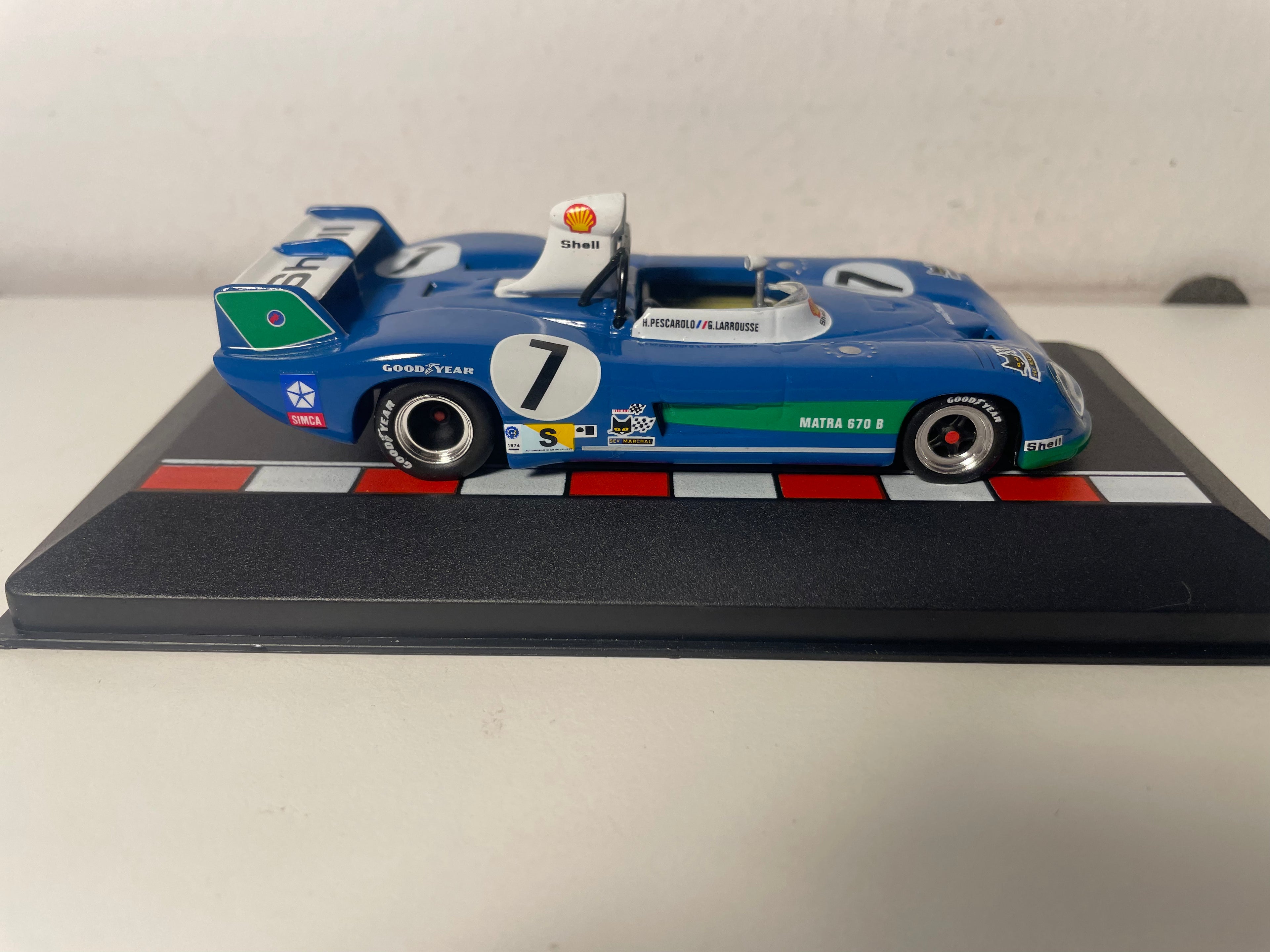 Matra MS670B azul número 7 (24 Horas de Le Mans 1974)